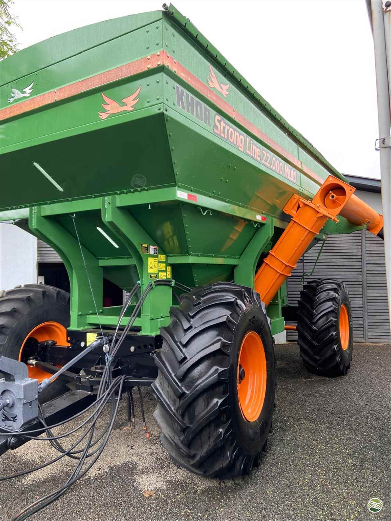IMPLEMENTOS AGRICOLAS CARRETA BAZUKA GRANELEIRA 21000 Zanella Tratores CAMPO MOURAO PARANÁ PR