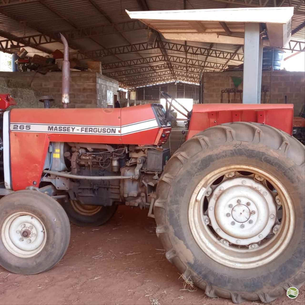 TRATOR MASSEY FERGUSON MF 265 Tração 4x2 Zanella Tratores CAMPO MOURAO PARANÁ PR