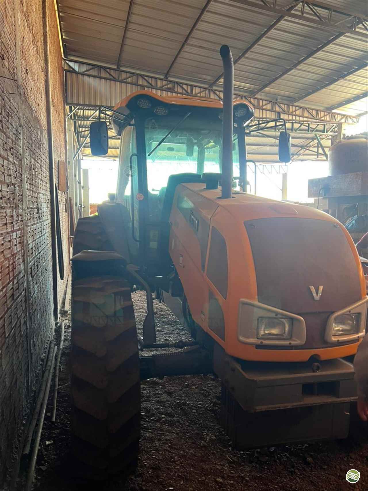 TRATOR VALTRA VALTRA BM 110 Tração 4x4 Zanella Tratores CAMPO MOURAO PARANÁ PR