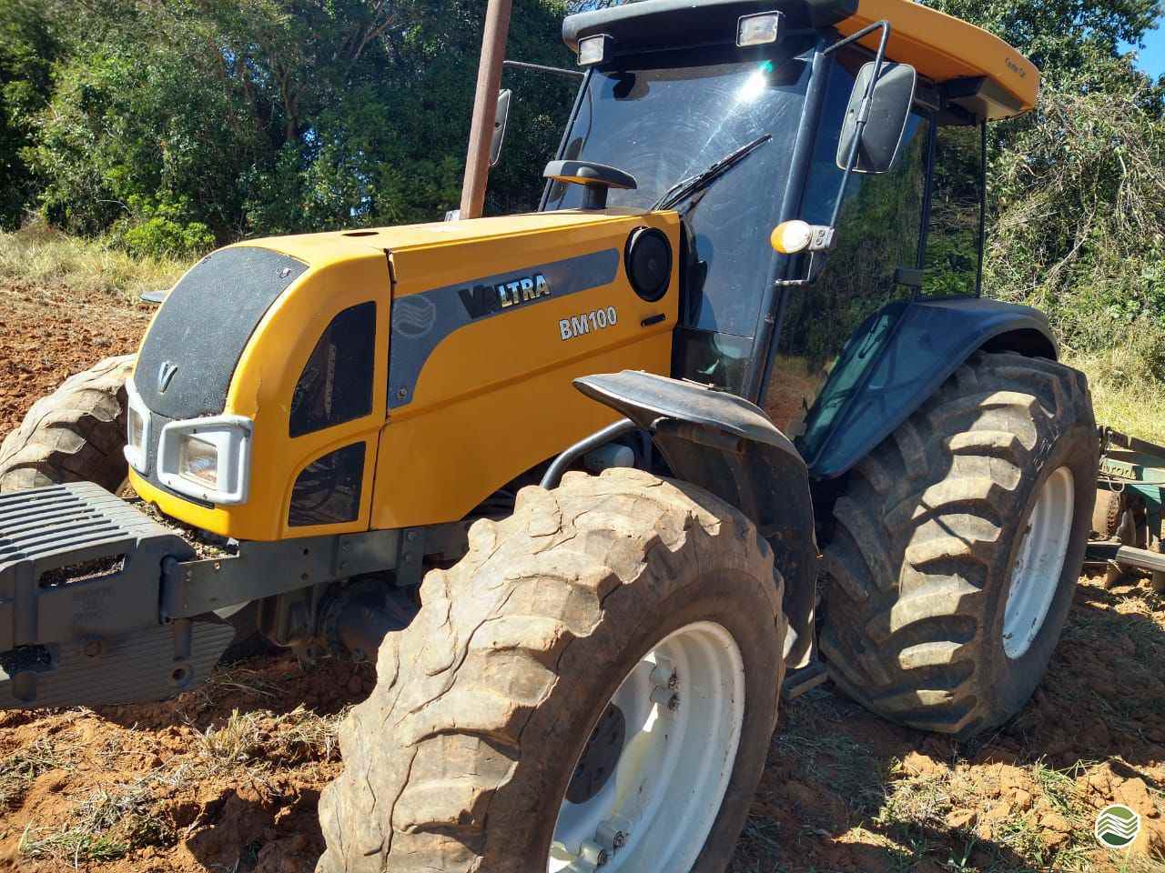 VALTRA BM 100 de Zanella Tratores