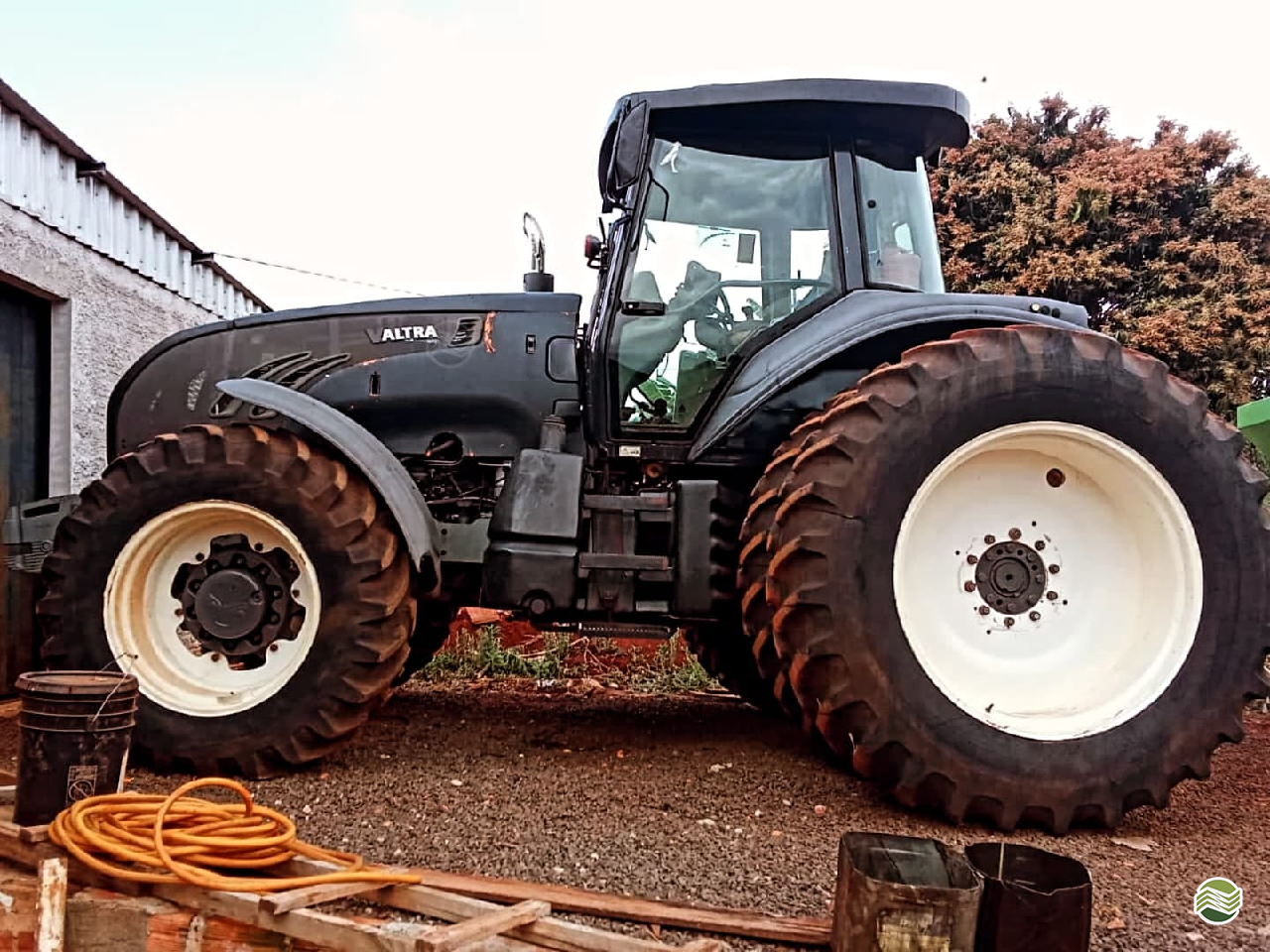 TRATOR VALTRA VALTRA BT 210 Tração 4x4 Zanella Tratores CAMPO MOURAO PARANÁ PR