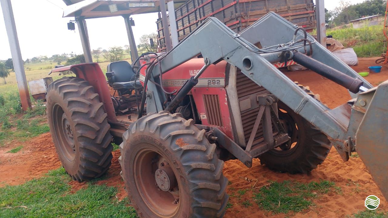 TRATOR MASSEY FERGUSON MF 292 Tração 4x4 Zanella Tratores CAMPO MOURAO PARANÁ PR