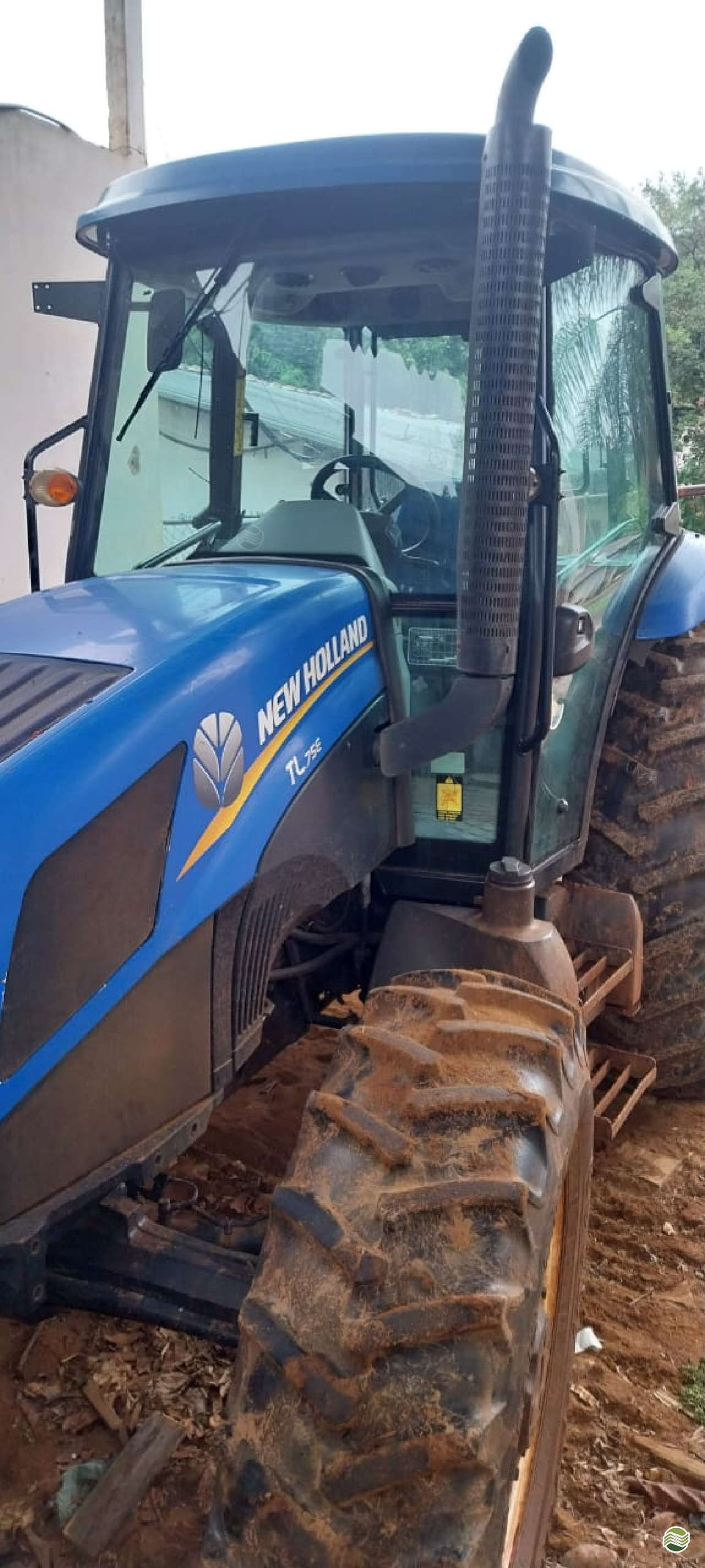 TRATOR NEW HOLLAND NEW TL 75 Tração 4x4 Zanella Tratores CAMPO MOURAO PARANÁ PR