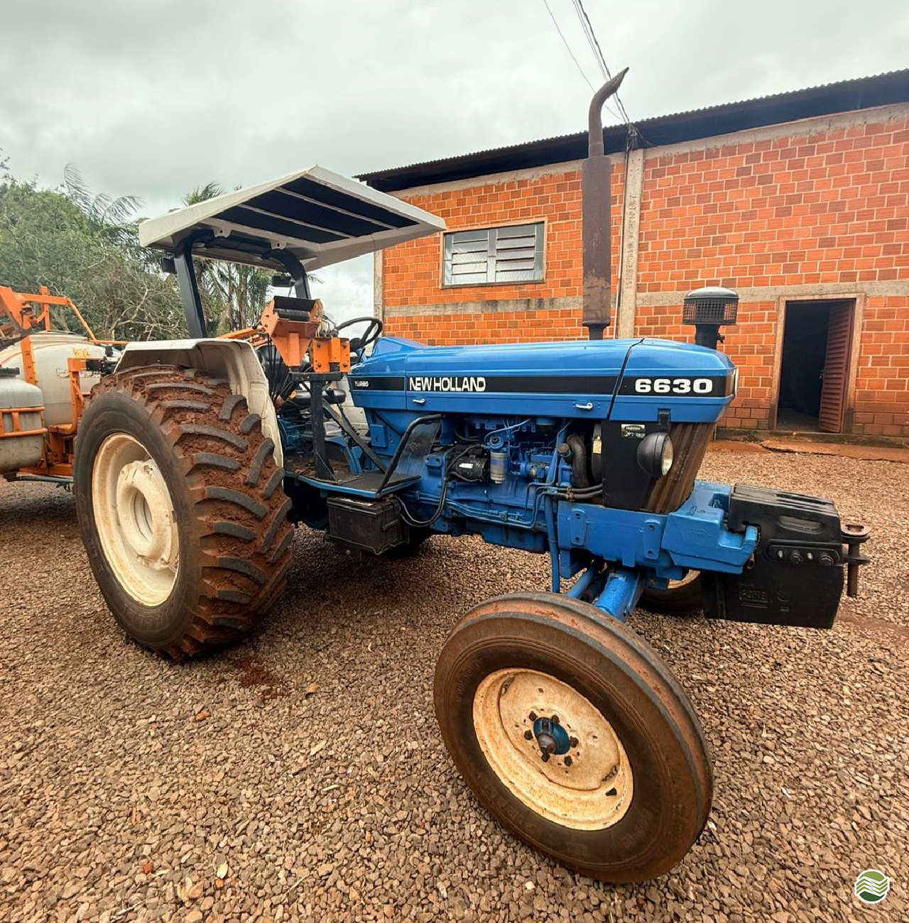 TRATOR FORD FORD 6630 Tração 4x2 Zanella Tratores CAMPO MOURAO PARANÁ PR