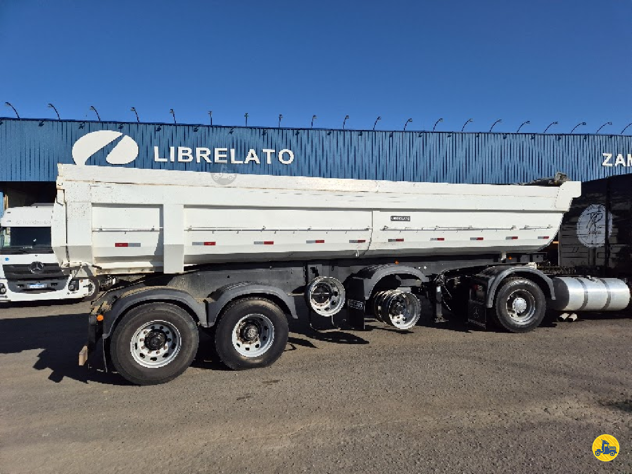 CARRETA SEMI-REBOQUE BASCULANTE Zambon Equipamentos Rodoviários - Librelato  PIRACICABA SÃO PAULO SP