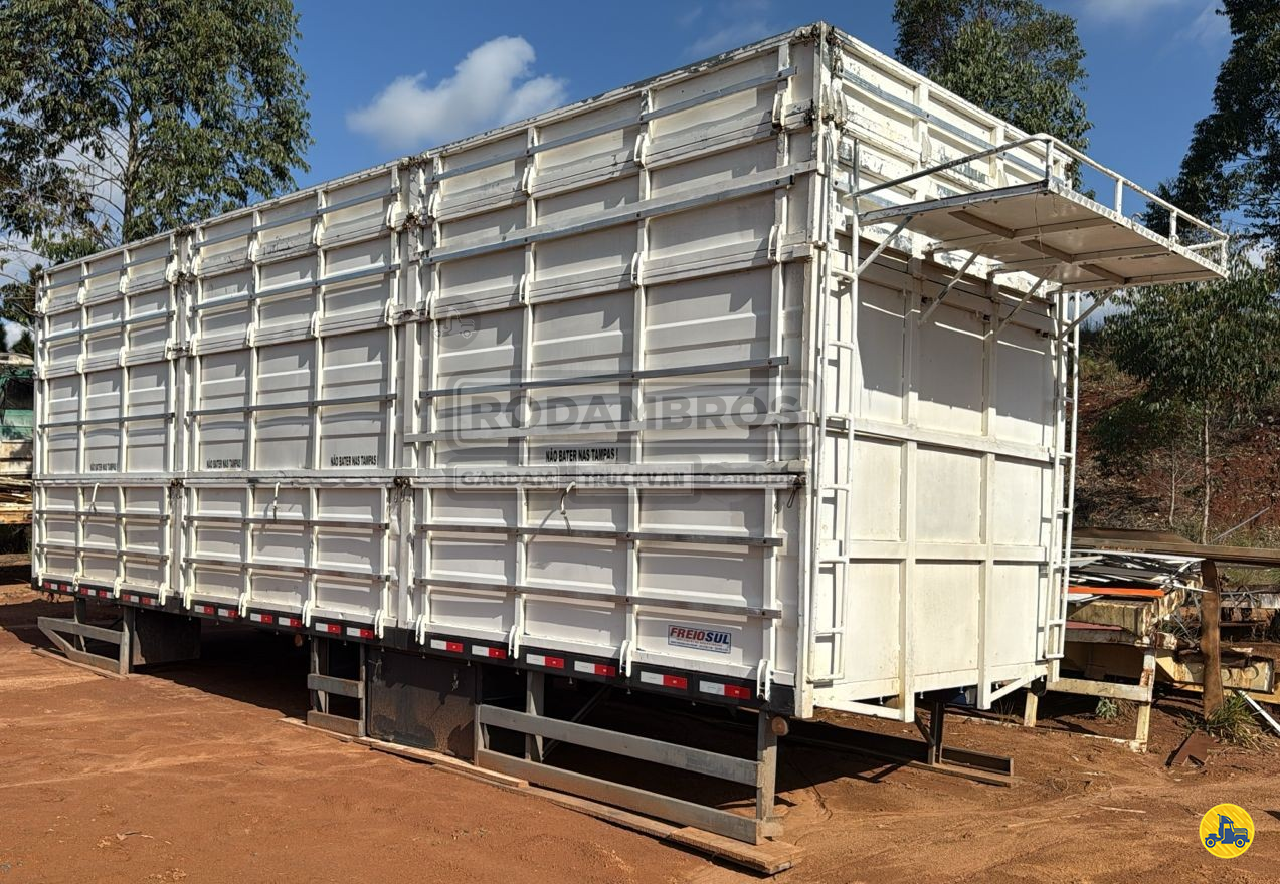 CARROCERIA SOBRE CHASSI  TRUCK CAVAQUEIRA Rodambrós - Truckvan ESTRELA RIO GRANDE DO SUL RS