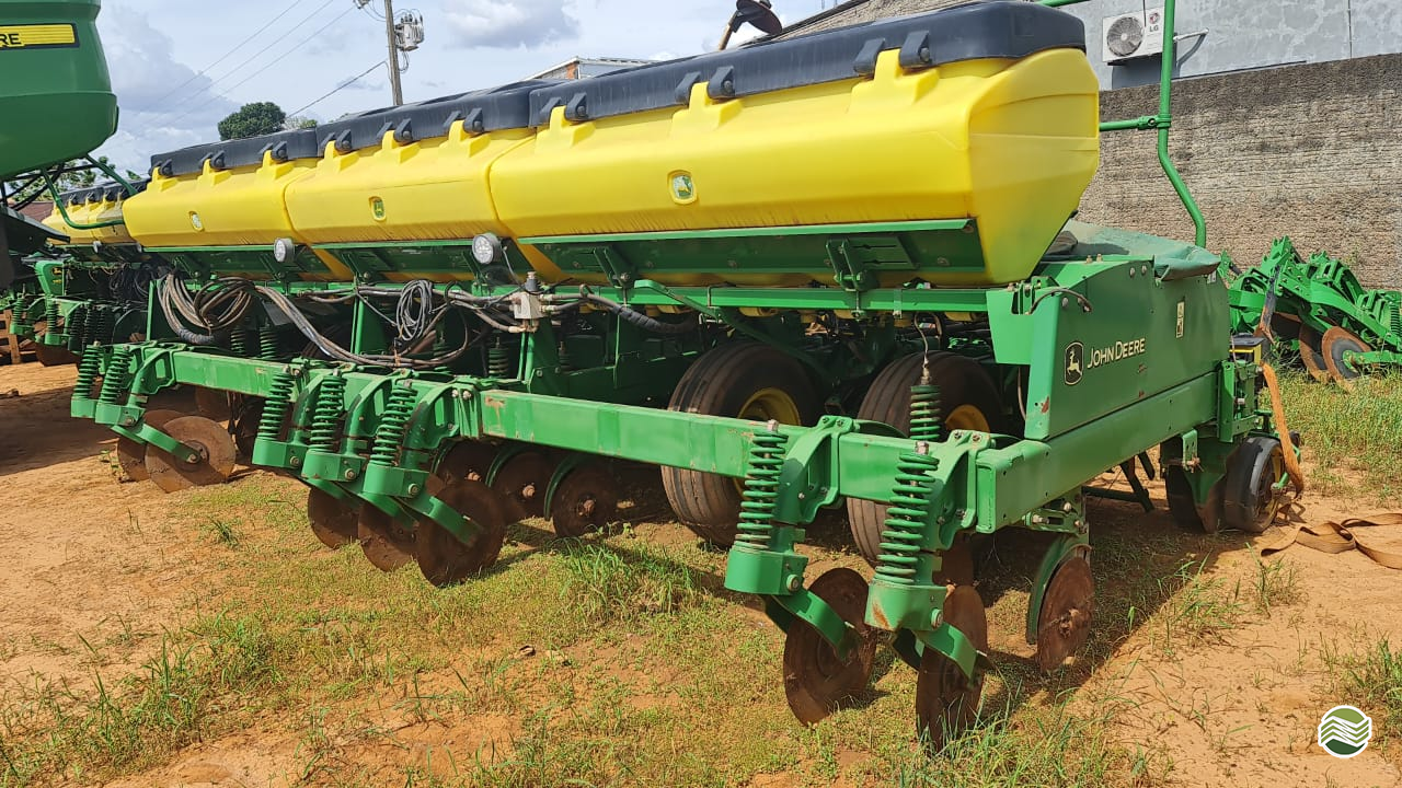 PLANTADEIRA JOHN DEERE PLANTADEIRAS 2113 Primavera Máquinas - John Deere QUERENCIA MATO GROSSO MT