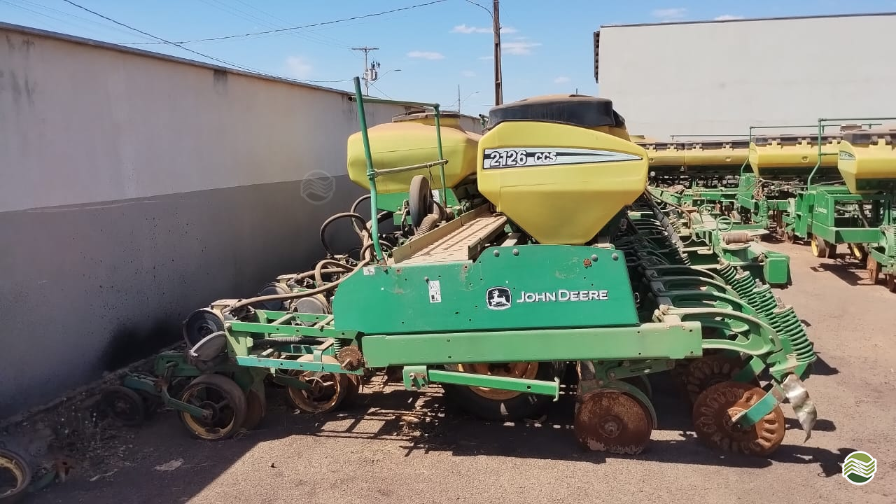 PLANTADEIRA JOHN DEERE PLANTADEIRAS 2126 Primavera Máquinas - John Deere QUERENCIA MATO GROSSO MT