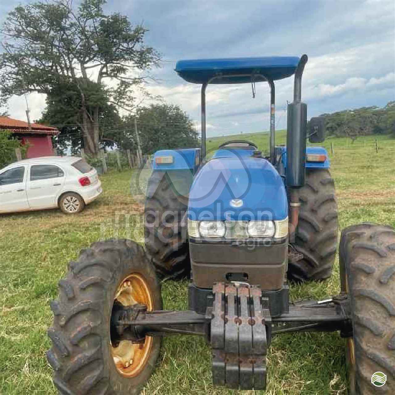 TRATOR NEW HOLLAND NEW TT 4030 Tração 4x2 Maqnelson Seminovos Agro UBERLANDIA MINAS GERAIS MG