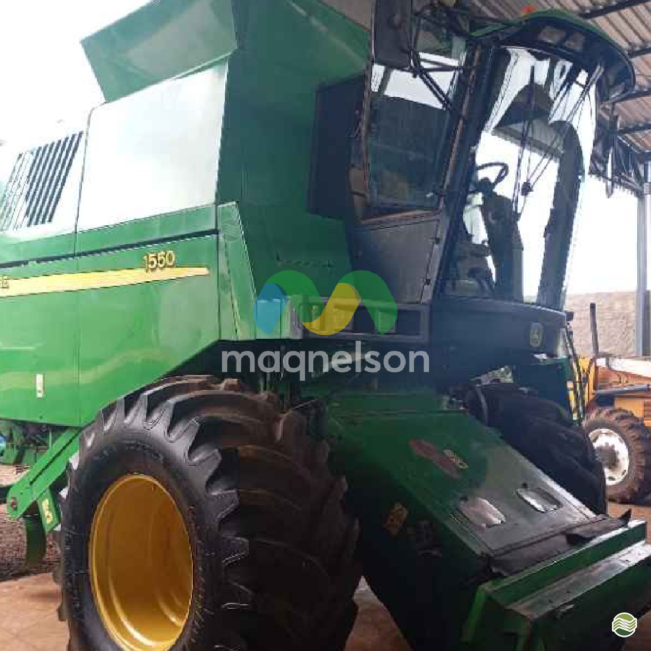 COLHEITADEIRA JOHN DEERE JOHN DEERE 1550 Maqnelson Seminovos Agro UBERLANDIA MINAS GERAIS MG