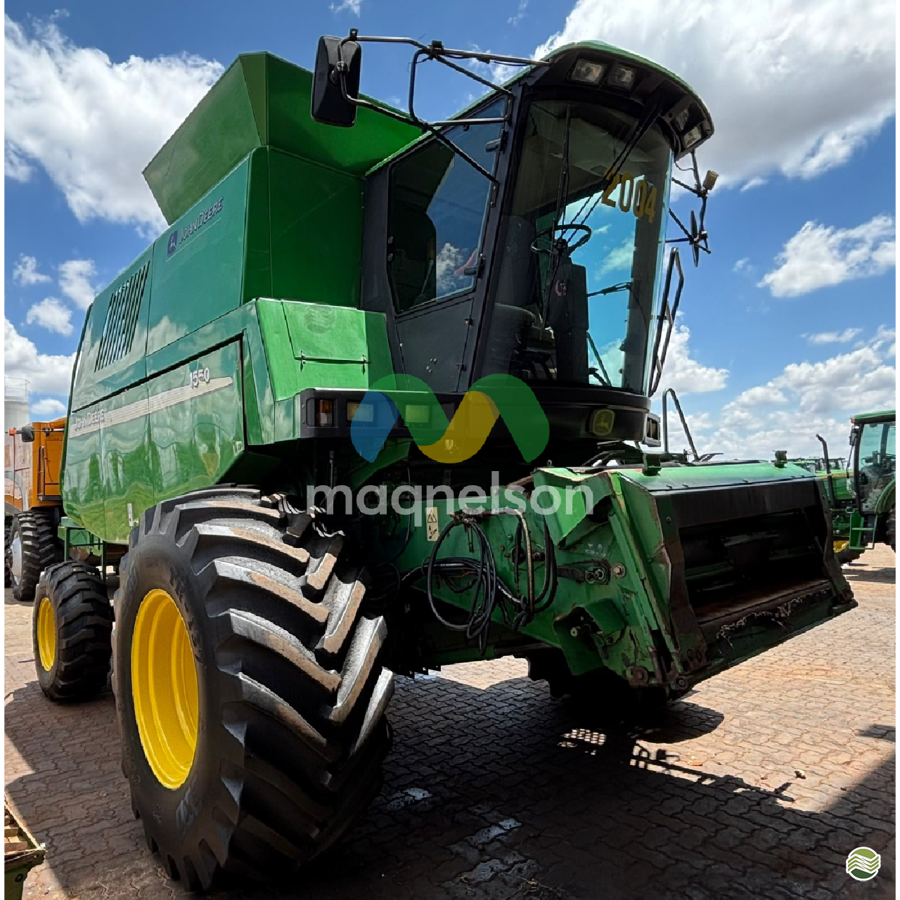 COLHEITADEIRA JOHN DEERE JOHN DEERE 1550 Maqnelson Seminovos Agro UBERLANDIA MINAS GERAIS MG