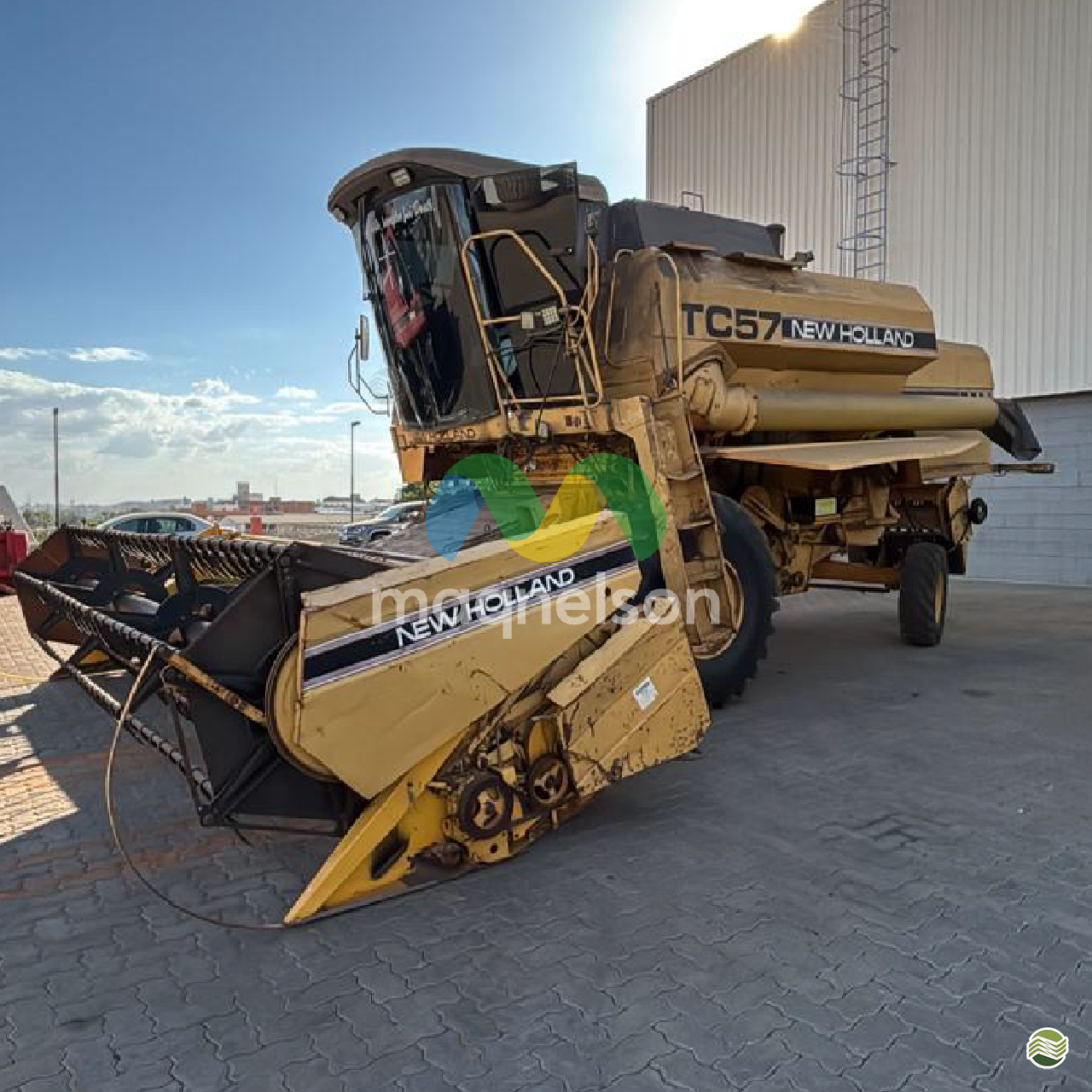 COLHEITADEIRA NEW HOLLAND TC 57 Maqnelson Seminovos Agro UBERLANDIA MINAS GERAIS MG