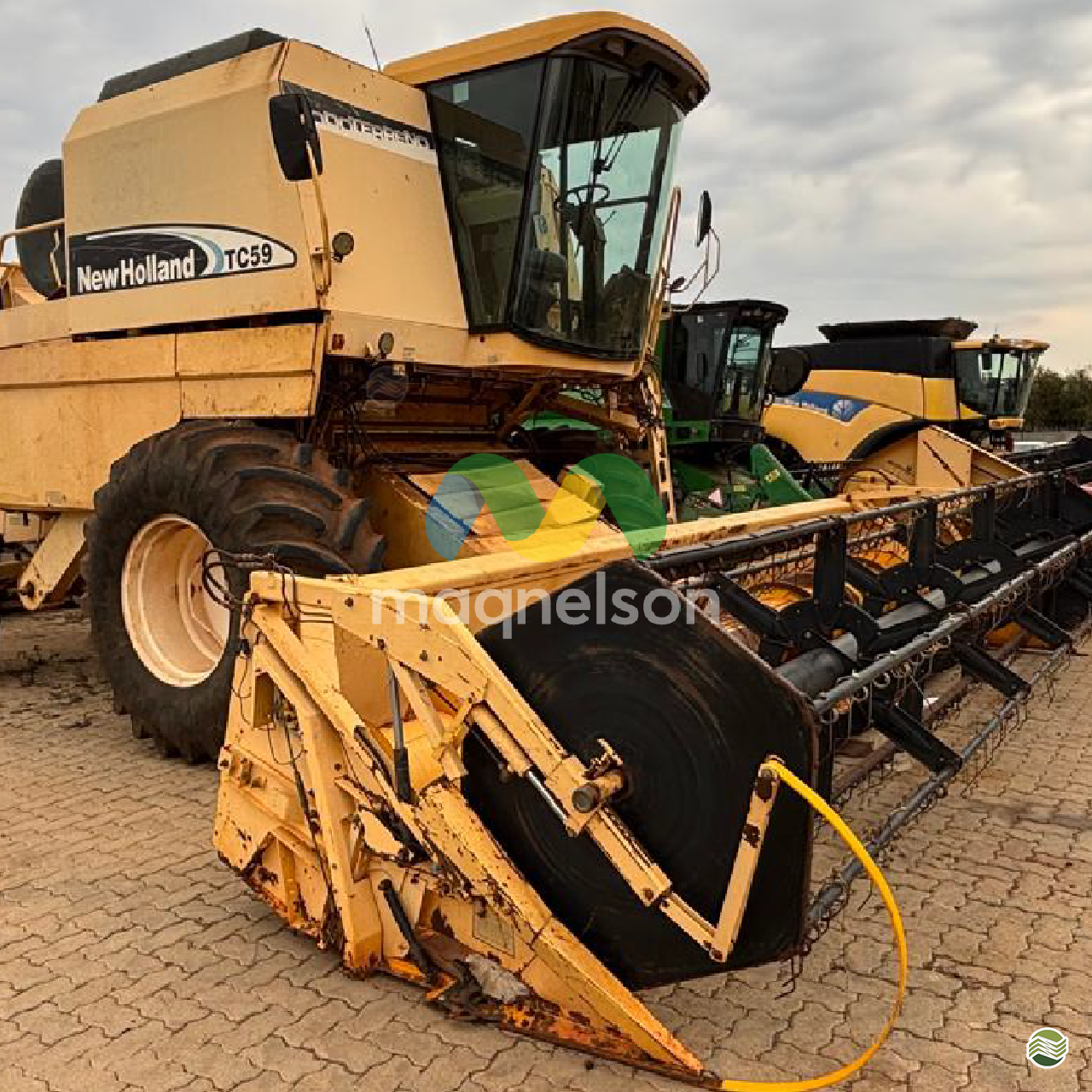 COLHEITADEIRA NEW HOLLAND TC 59 Maqnelson Seminovos Agro UBERLANDIA MINAS GERAIS MG