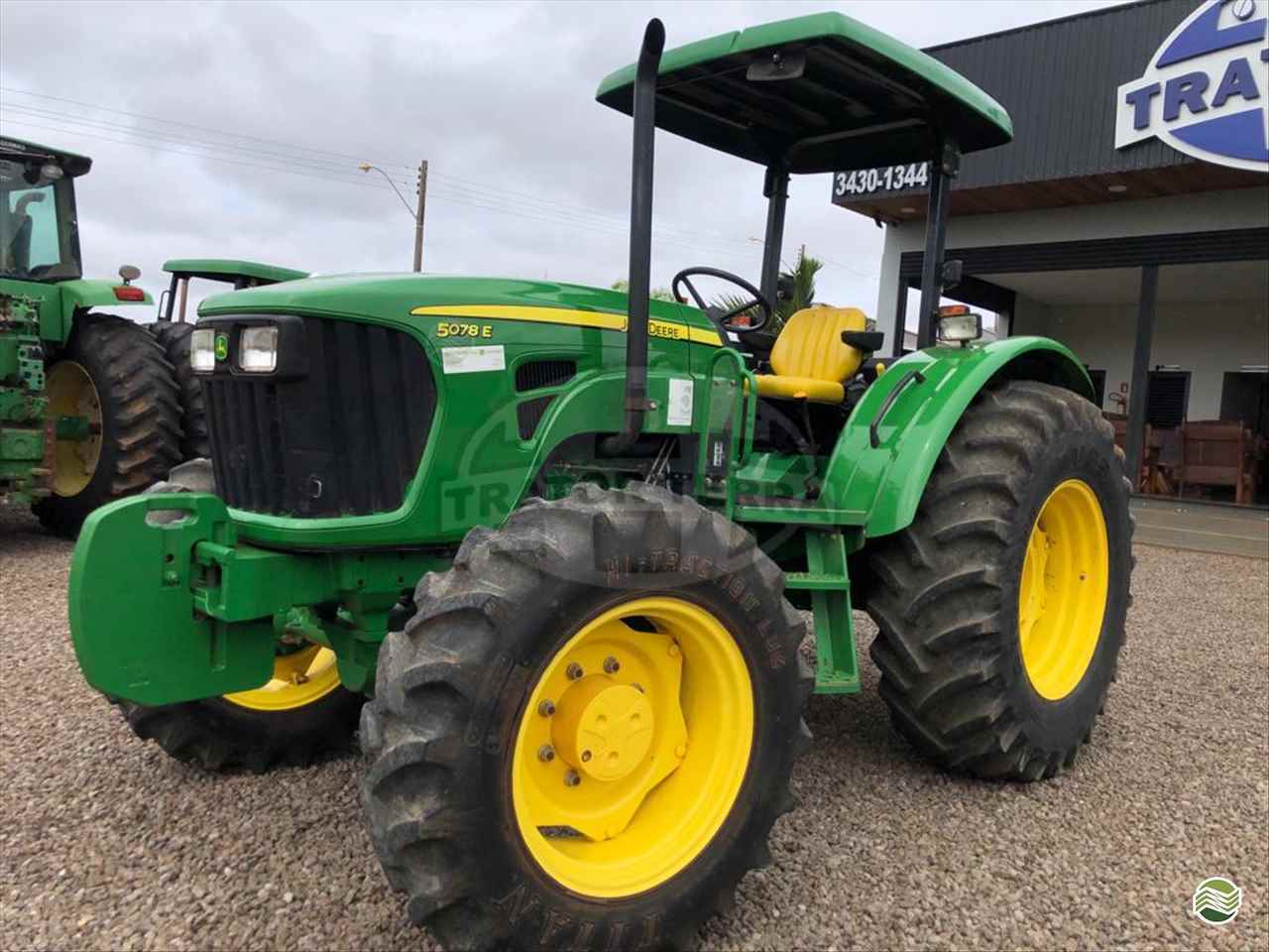 TRATOR JOHN DEERE JOHN DEERE 5078E Tração 4x4 Trator Terra - Jatai JATAI GOIAS GO