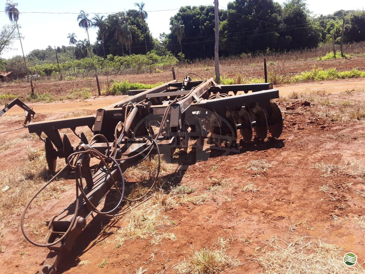 IMPLEMENTOS AGRICOLAS GRADE ARADORA ARADORA 30 DISCOS Trator Terra - Jatai JATAI GOIAS GO