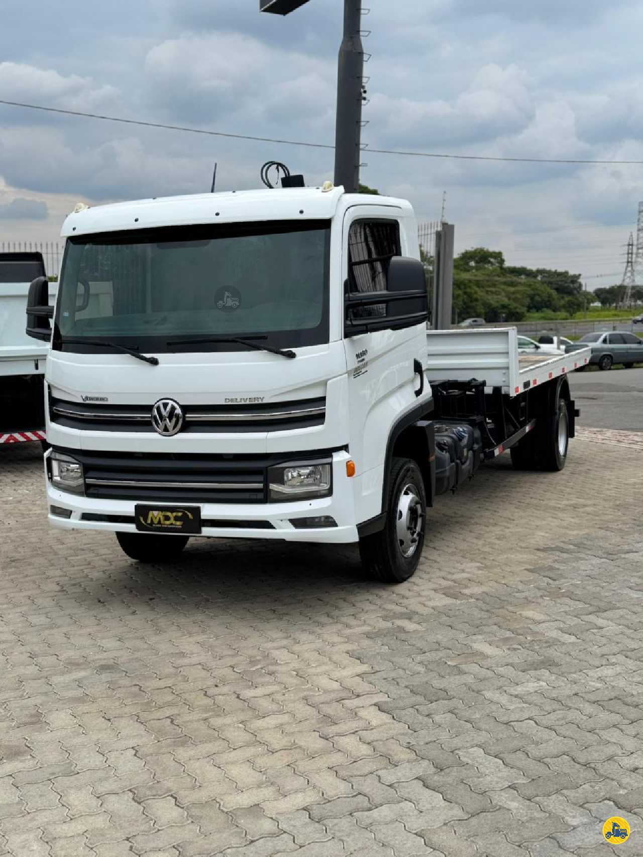 CAMINHAO VOLKSWAGEN VW 11180 Munck 3/4 4x2 Mundo dos Caminhões SUMARE SÃO PAULO SP