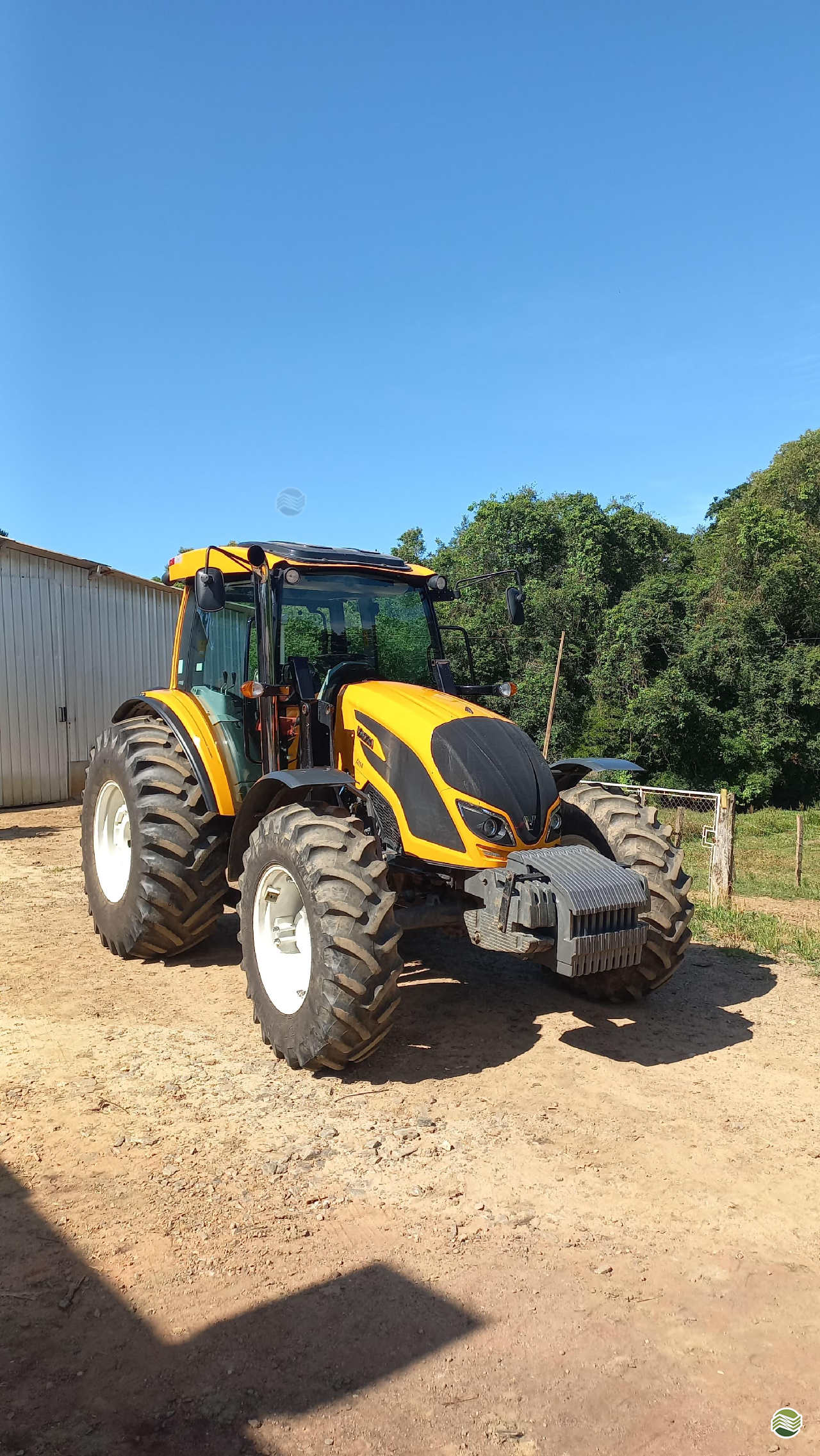 TRATOR VALTRA VALTRA A114 Tração 4x4 Sucatão Tratores e Peças IBIPORA PARANÁ PR