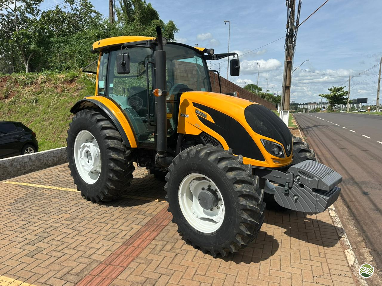 TRATOR VALTRA VALTRA A134 Tração 4x4 Sucatão Tratores e Peças IBIPORA PARANÁ PR
