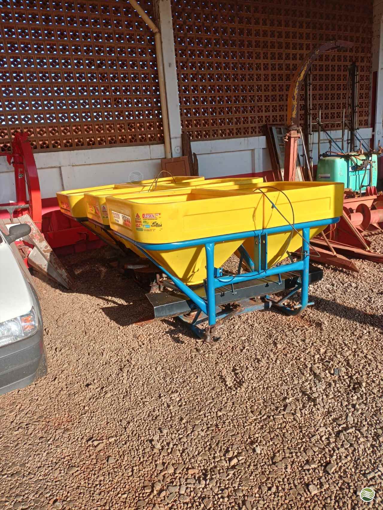 IMPLEMENTOS AGRICOLAS DISTRIBUIDOR FERTILIZANTES E SEMENTES DISCO DUPLO Oestemaq Tratores - Agrale MEDIANEIRA PARANÁ PR