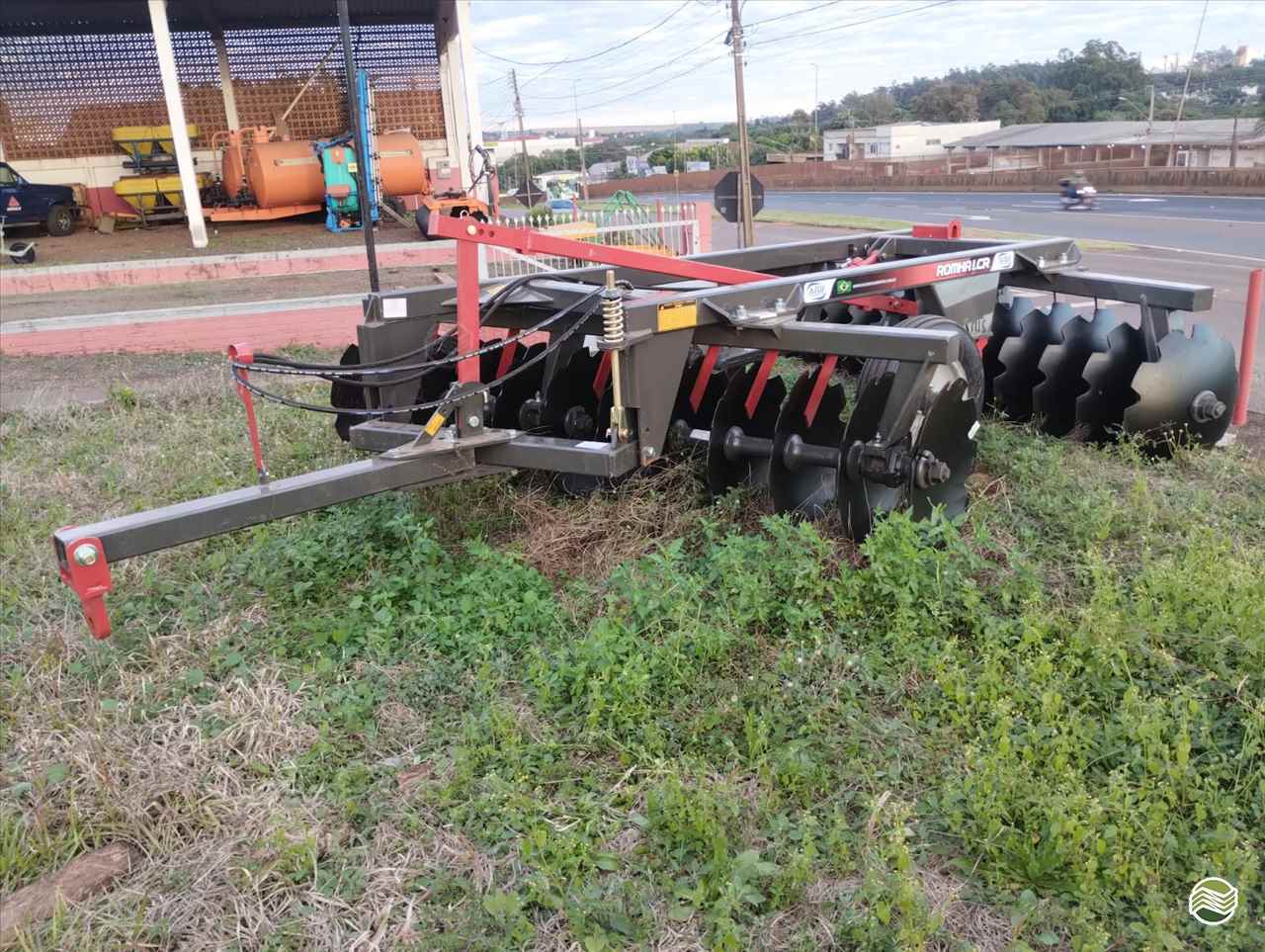 IMPLEMENTOS AGRICOLAS GRADE ARADORA ARADORA 24 DISCOS Oestemaq Tratores - Agrale MEDIANEIRA PARANÁ PR