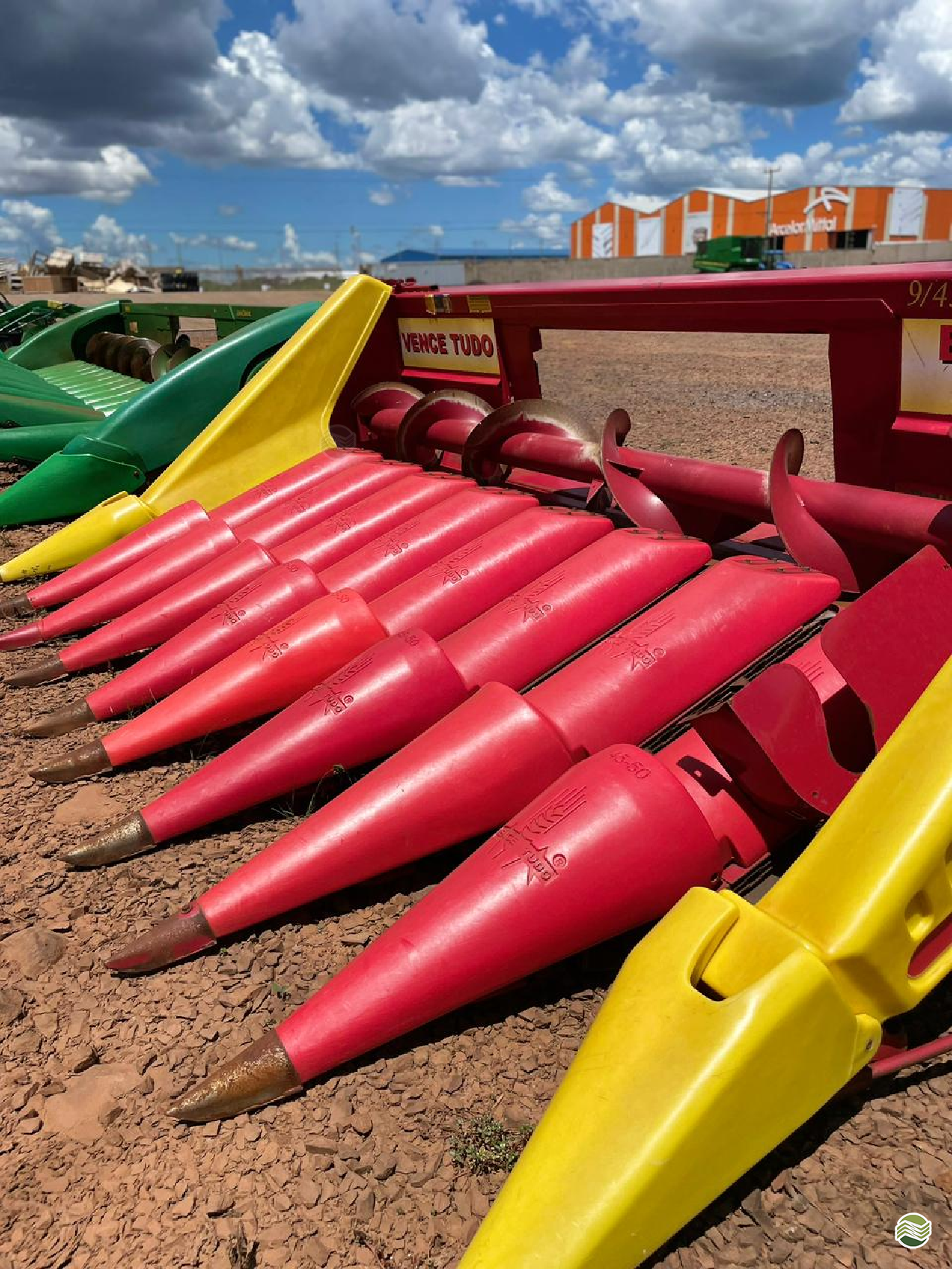 PLATAFORMA COLHEITADEIRA VENCE TUDO PM 9 Linhas M.A. Máquinas Agrícolas - Cascavel CASCAVEL PARANÁ PR