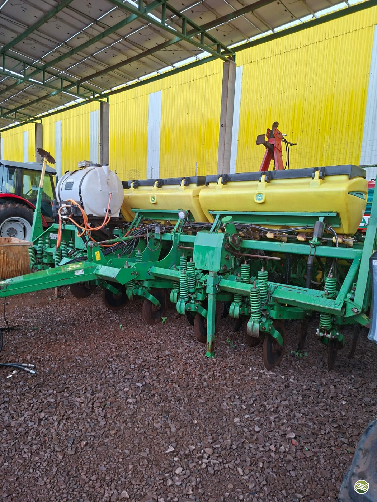 PLANTADEIRA JOHN DEERE PLANTADEIRAS 1113 M.A. Máquinas Agrícolas - Cascavel CASCAVEL PARANÁ PR