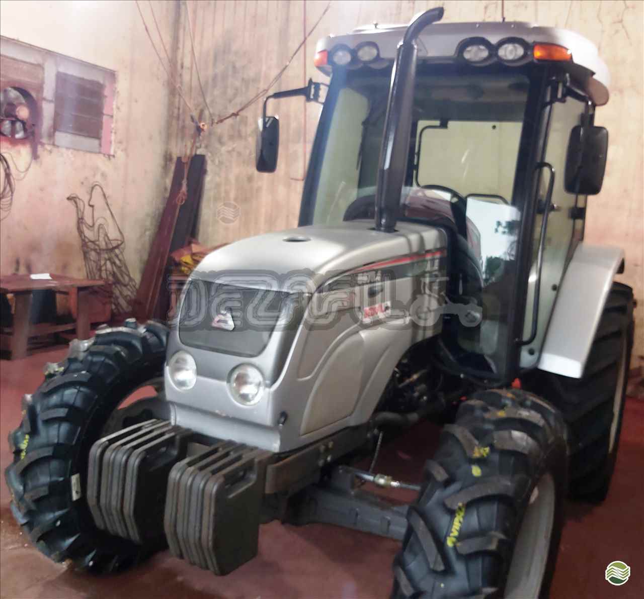 TRATOR AGRALE AGRALE 5075 Tração 4x4 Dezafil CASCA RIO GRANDE DO SUL RS