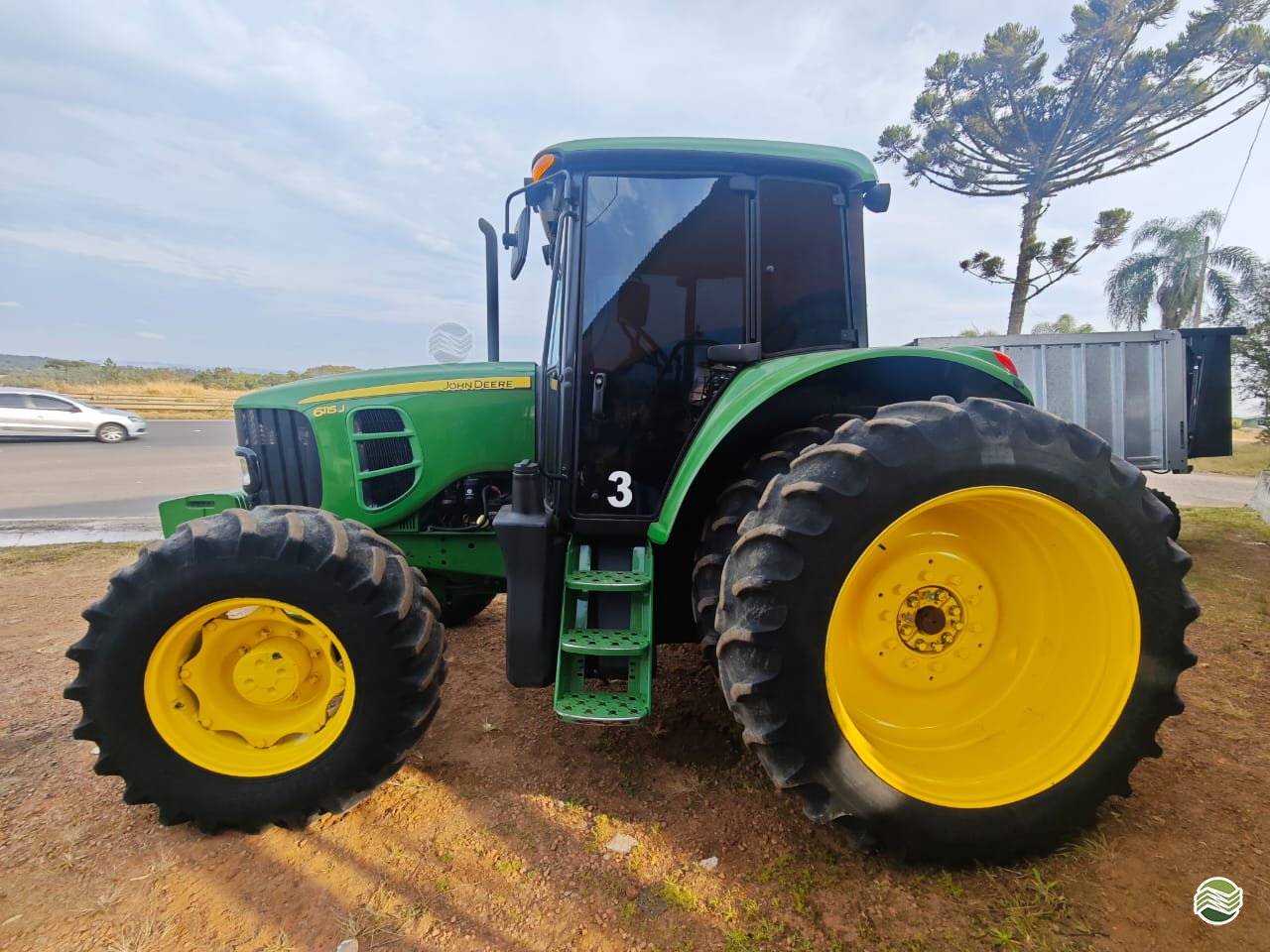 TRATOR JOHN DEERE JOHN DEERE 6115J Tração 4x4 MacPonta - John Deere PONTA GROSSA PARANÁ PR