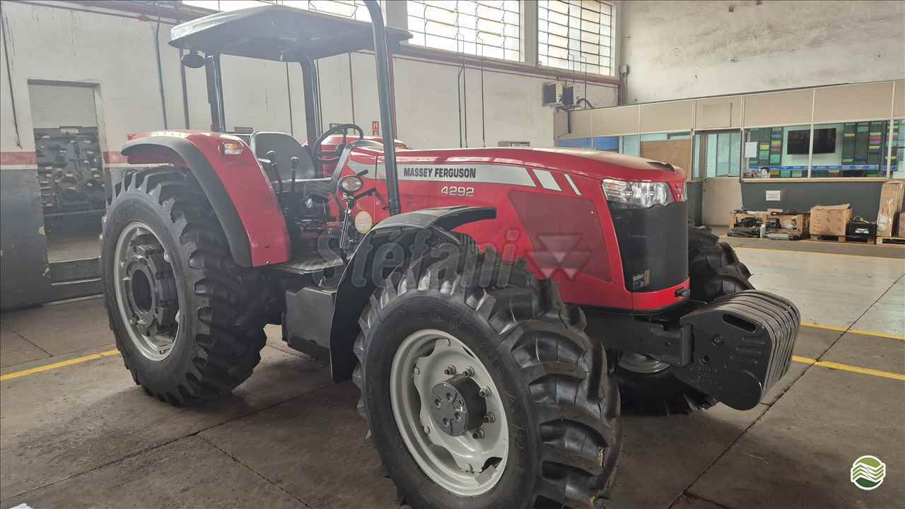 TRATOR MASSEY FERGUSON MF 4292 Tração 4x4 Stéfani - Massey Ferguson JABOTICABAL SÃO PAULO SP