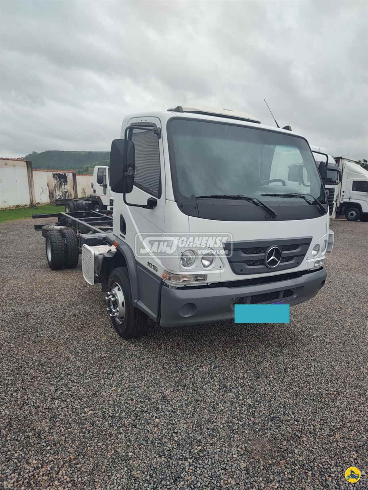 CAMINHAO MERCEDES-BENZ MB 1016 Chassis 3/4 4x2 Sanjoanense Veículos LIMEIRA SÃO PAULO SP