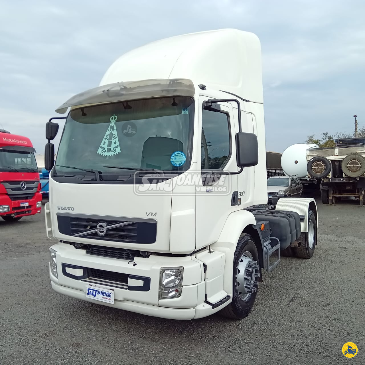 CAMINHAO VOLVO VOLVO VM 330 Cavalo Mecânico Cavalo 4x2 Sanjoanense Veículos LIMEIRA SÃO PAULO SP