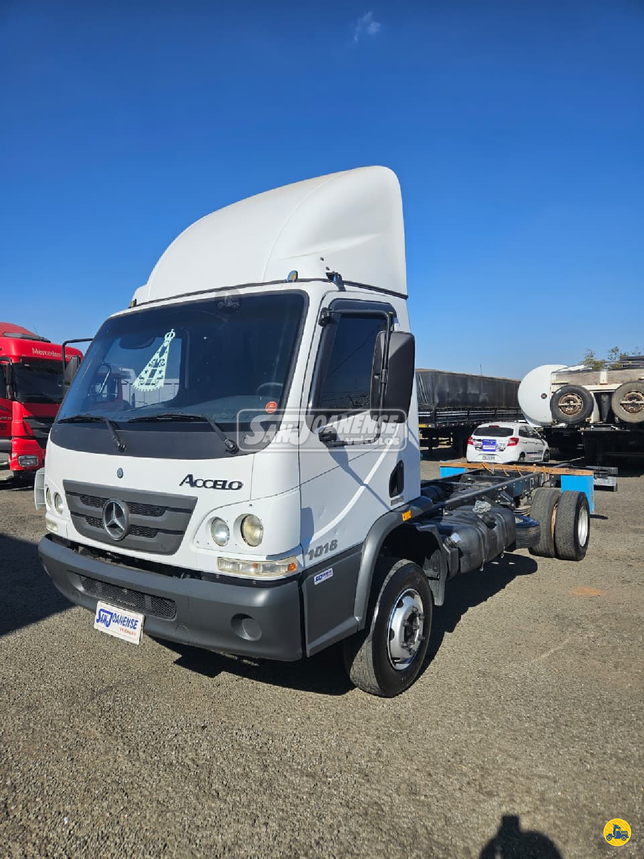 CAMINHAO MERCEDES-BENZ MB 1016 Chassis 3/4 4x2 Sanjoanense Veículos LIMEIRA SÃO PAULO SP