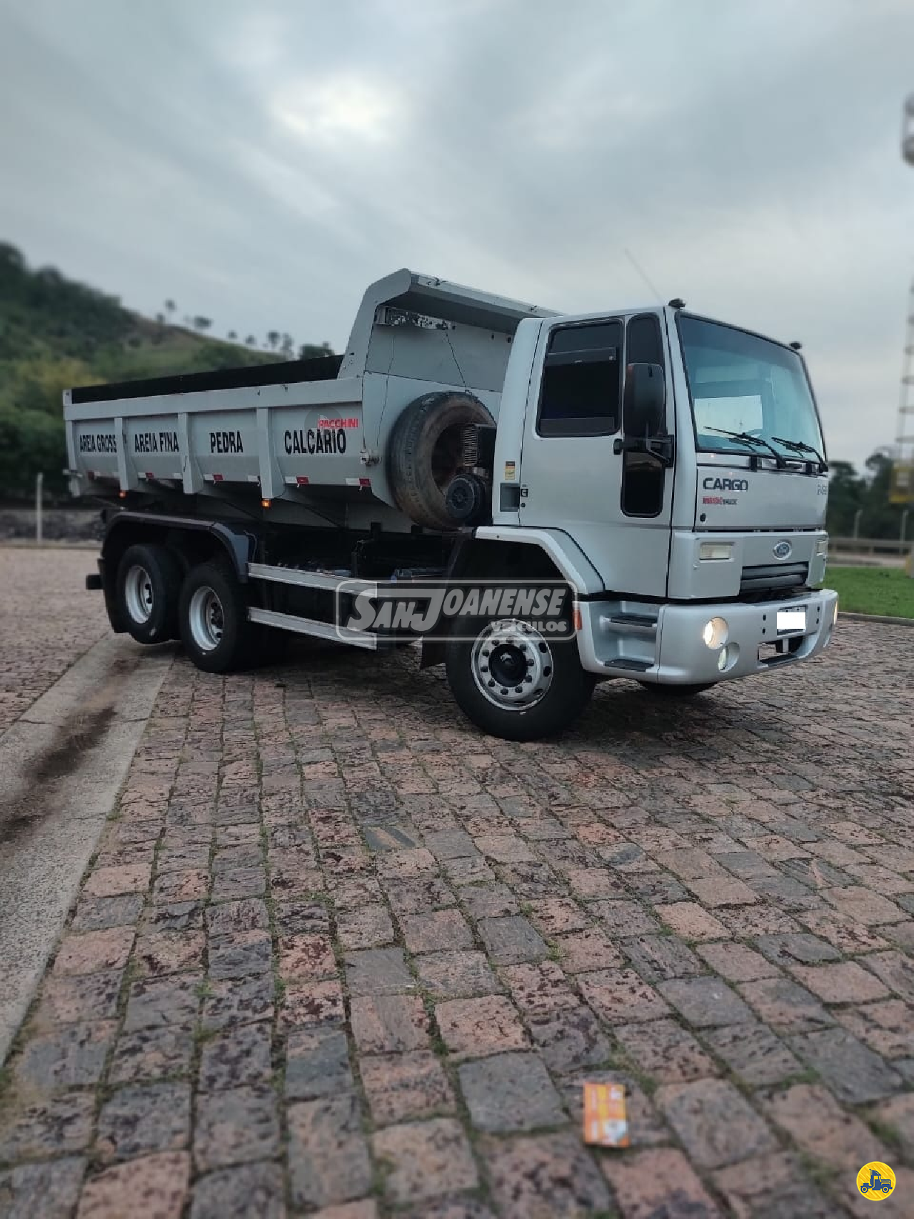 CAMINHAO FORD CARGO 2428 Caçamba Basculante Truck 6x2 Sanjoanense Veículos LIMEIRA SÃO PAULO SP