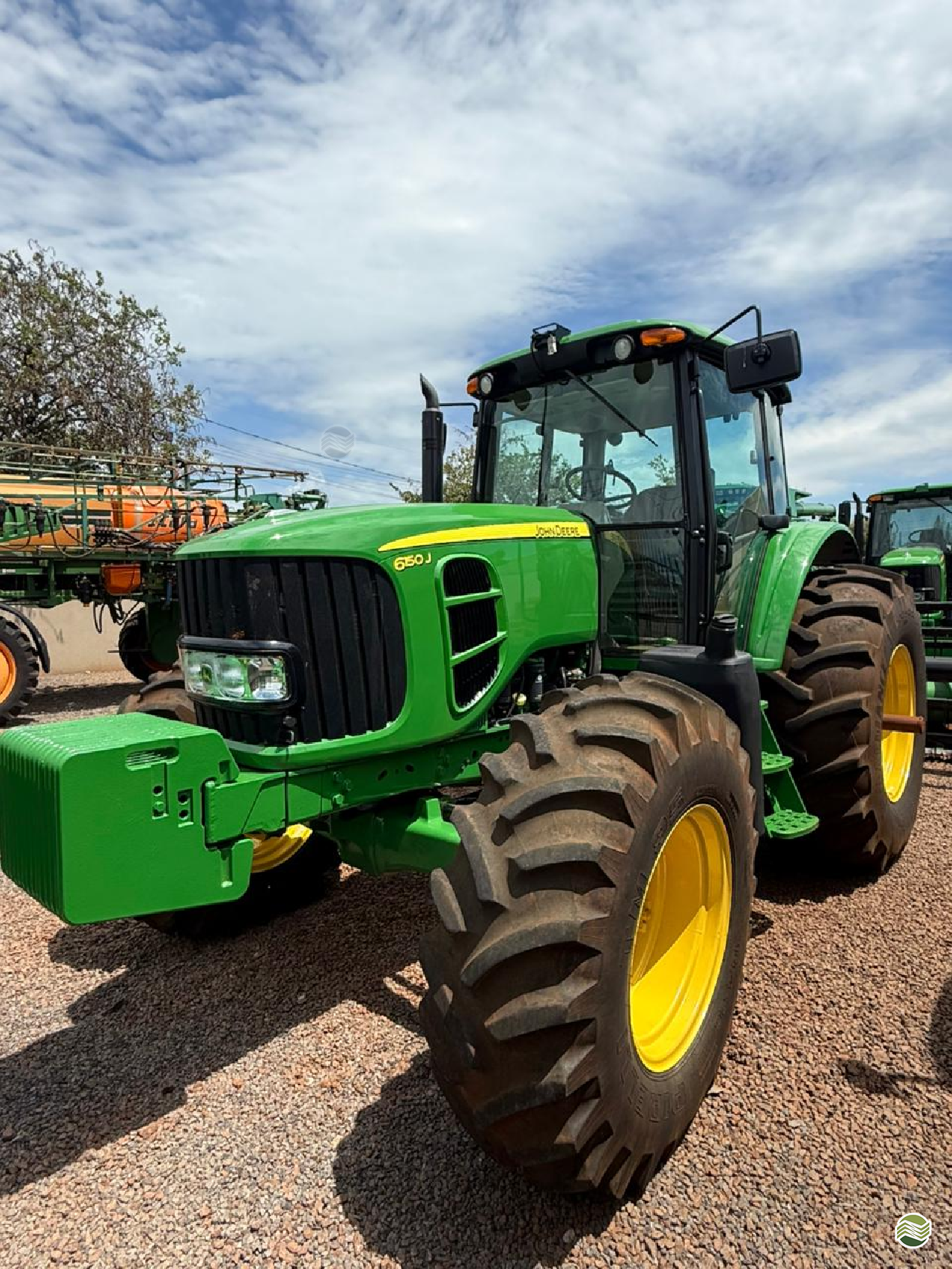 TRATOR JOHN DEERE JOHN DEERE 6150J Tração 4x4 M.A. Máquinas Agrícolas - Ubiratã UBIRATA PARANÁ PR