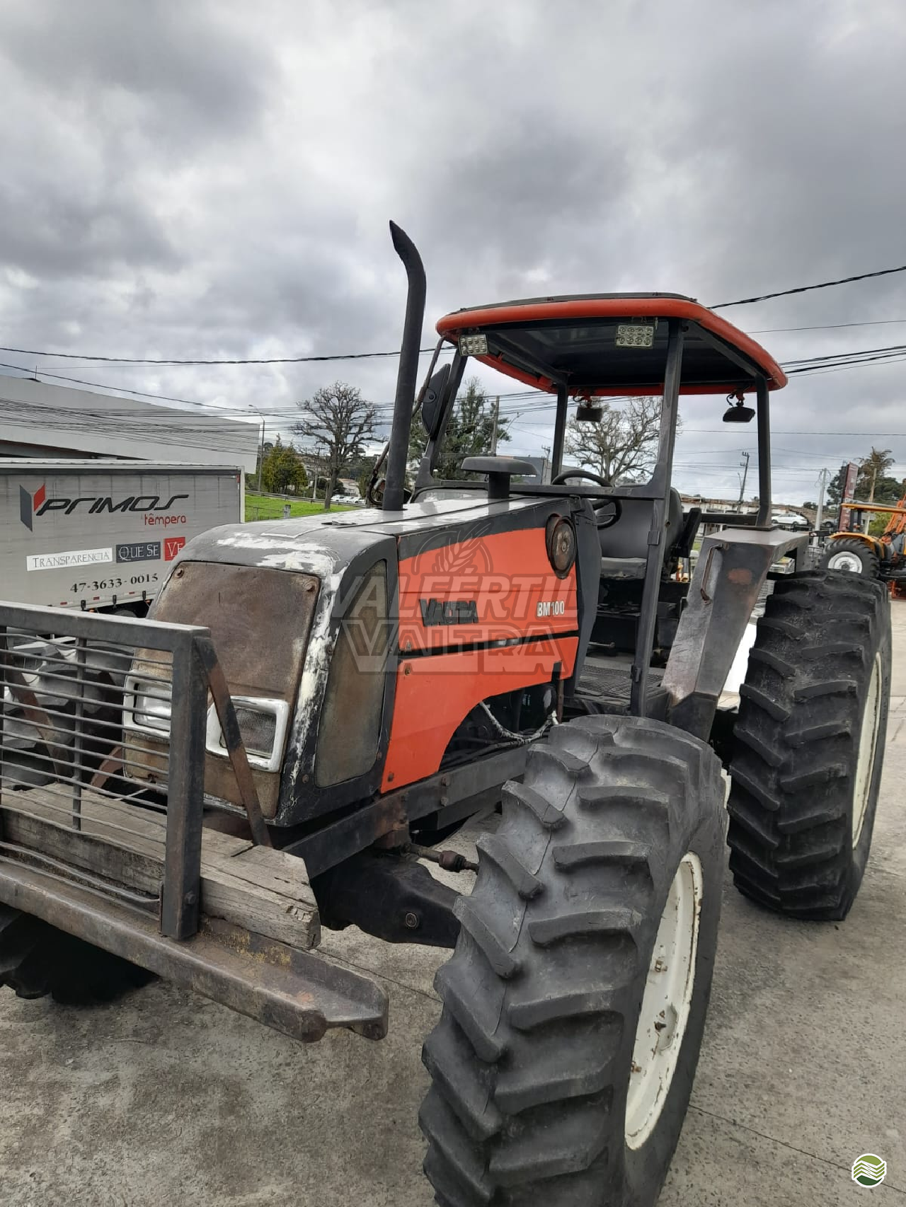 TRATOR VALTRA VALTRA BM 100 Tração 4x4 Valfértil Máquinas Agrícolas - Valtra MAFRA SANTA CATARINA SC