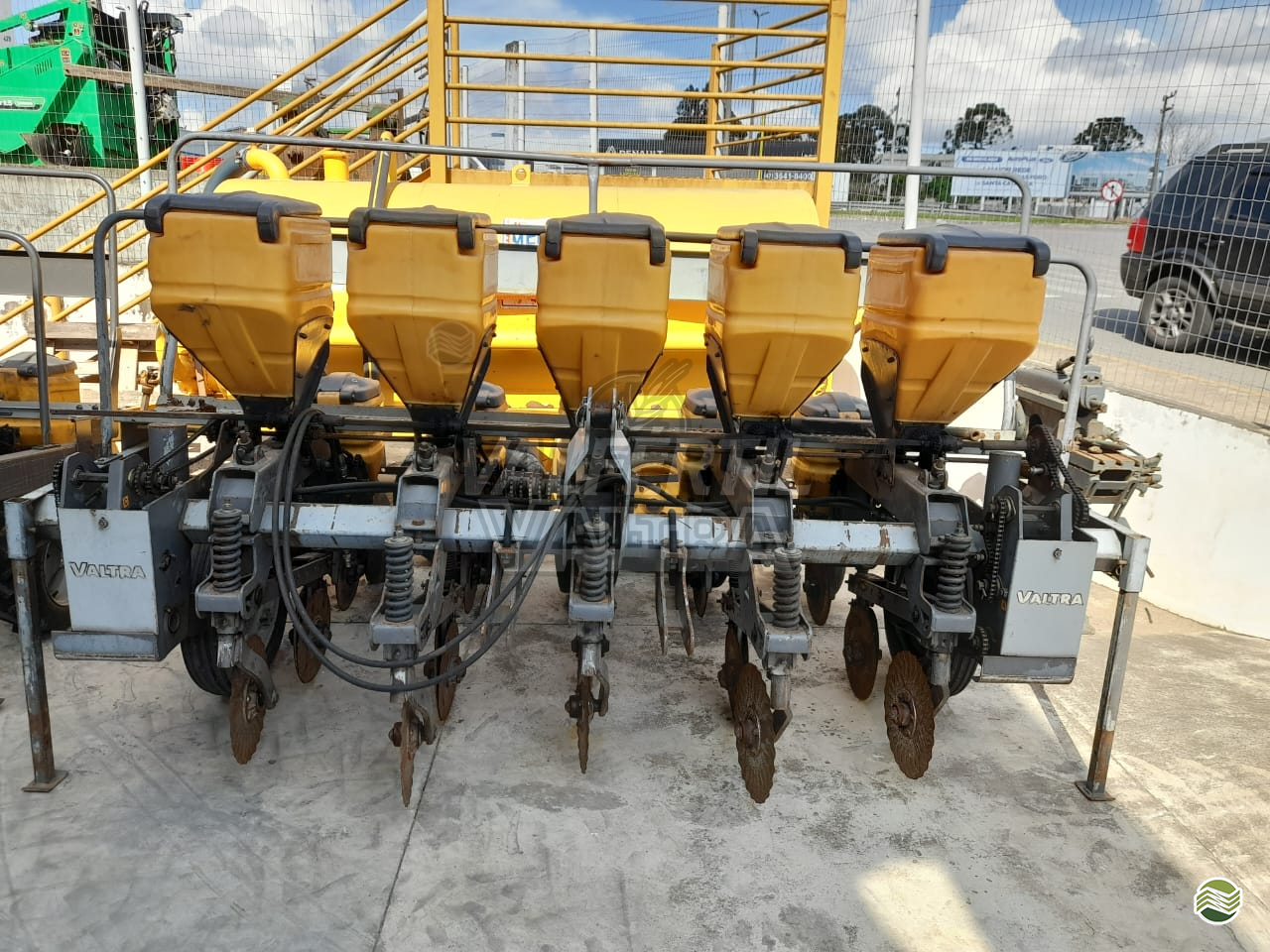 PLANTADEIRA VALTRA COMPACT BP 603 Valfértil Máquinas Agrícolas - Valtra MAFRA SANTA CATARINA SC