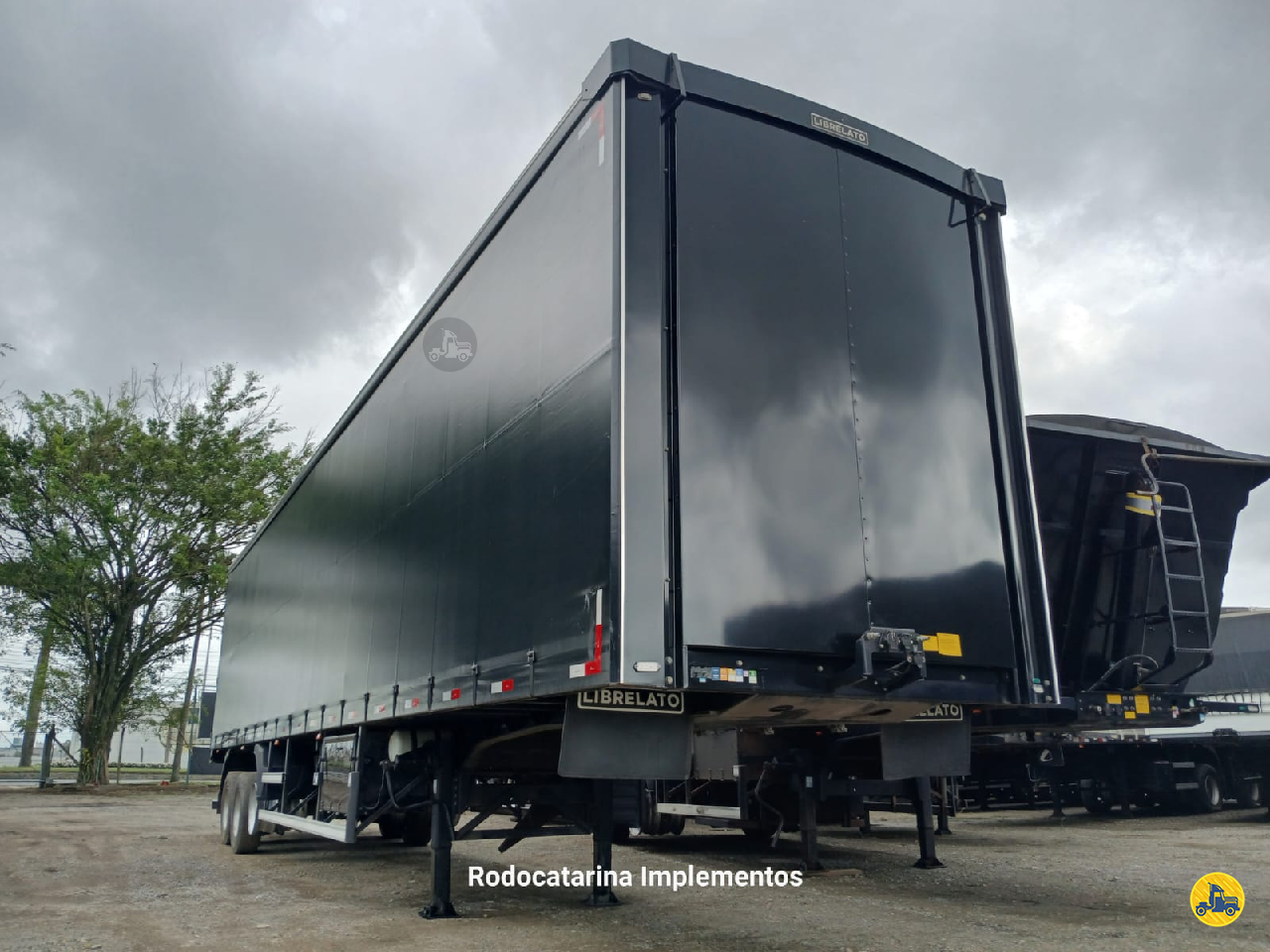 CARRETA SEMI-REBOQUE BAU SIDER Reta Rodocatarina - Librelato  ITAJAI SANTA CATARINA SC