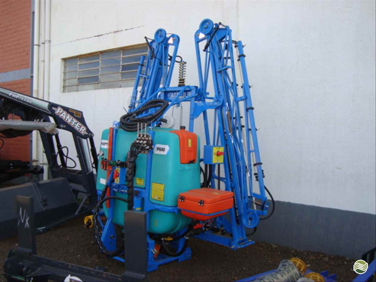 PULVERIZADOR RUBEMAQ RUBEMAQ 600 ACOPLADO Acoplado Hidráulico Tratordiesel - Landini XANXERE SANTA CATARINA SC