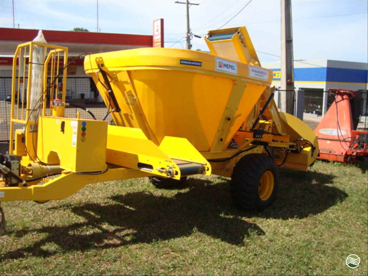 IMPLEMENTOS AGRICOLAS DESENSILADEIRA DESENSILADEIRA Tratordiesel - Landini XANXERE SANTA CATARINA SC