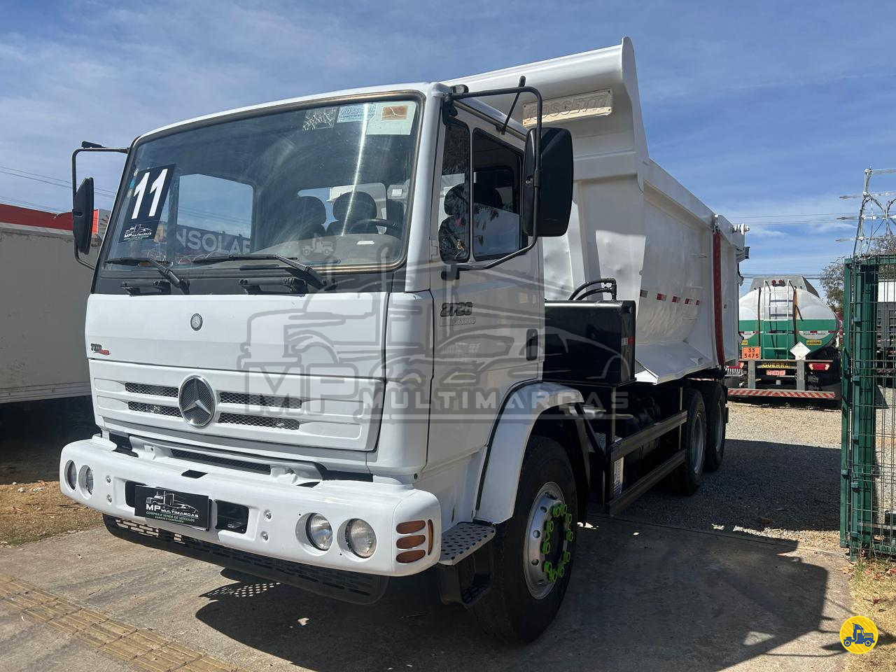 CAMINHAO MERCEDES-BENZ MB 2726 Caçamba Basculante Truck 6x4 MP Multimarcas  GOIANIA GOIAS GO