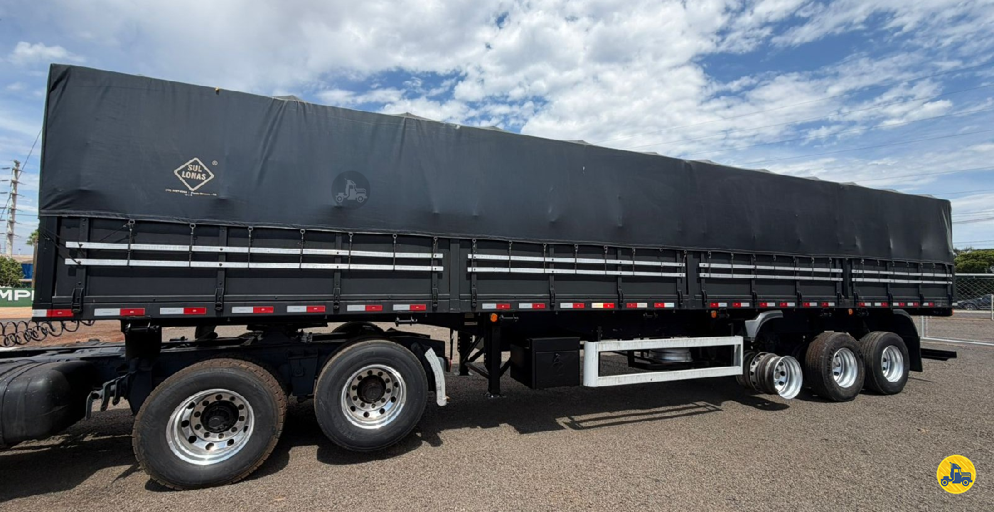 CARRETA SEMI-REBOQUE GRANELEIRO