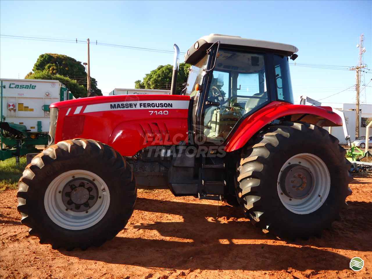 TRATOR MASSEY FERGUSON MF 7140 Tração 4x4 Falcão Tratores - Jacto - Landini NOVA ANDRADINA MATO GROSSO DO SUL MS
