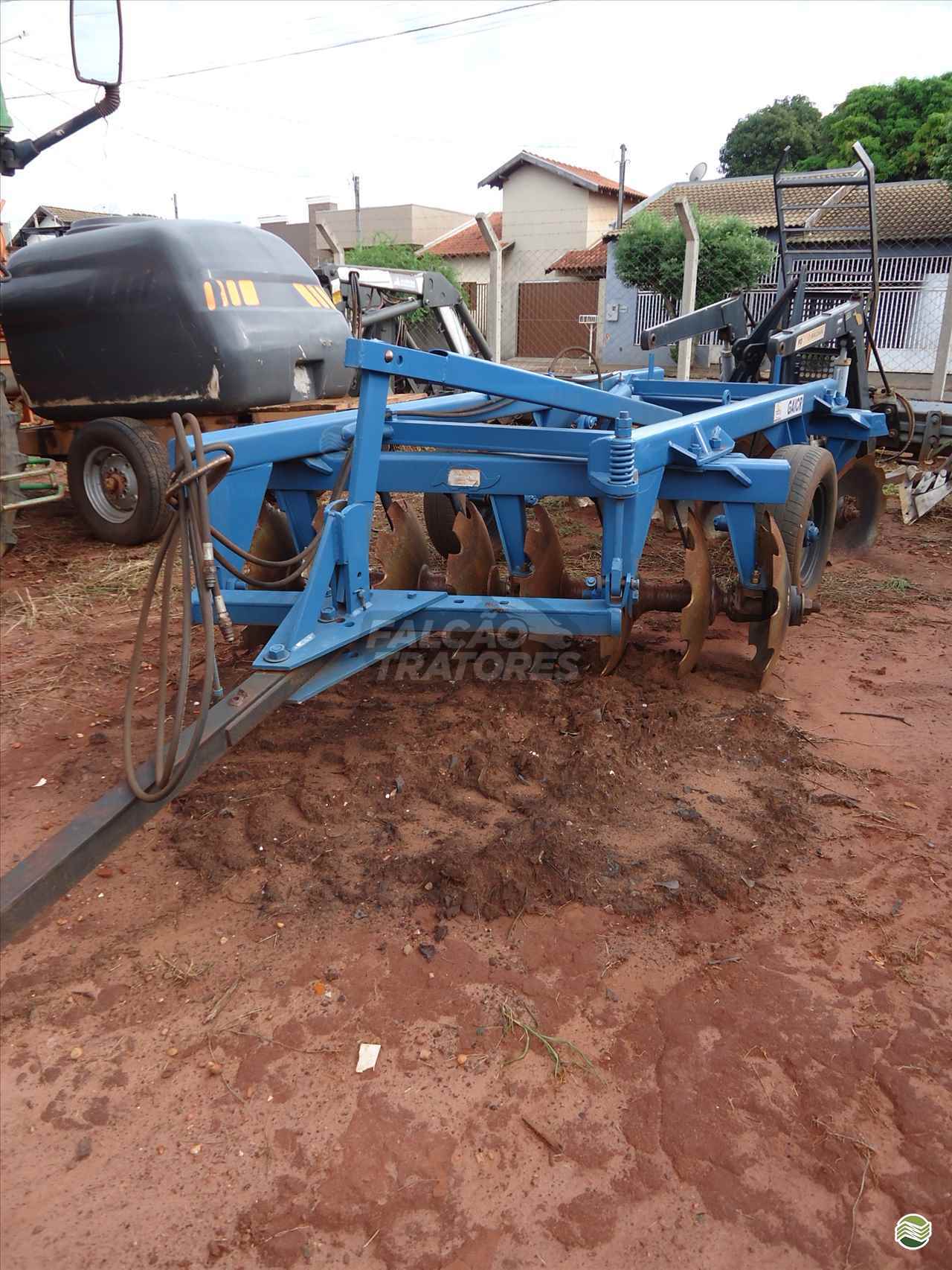 IMPLEMENTOS AGRICOLAS GRADE INTERMEDIÁRIA INTERMEDIÁRIA 16 DISCOS Falcão Tratores - Jacto - Landini NOVA ANDRADINA MATO GROSSO DO SUL MS
