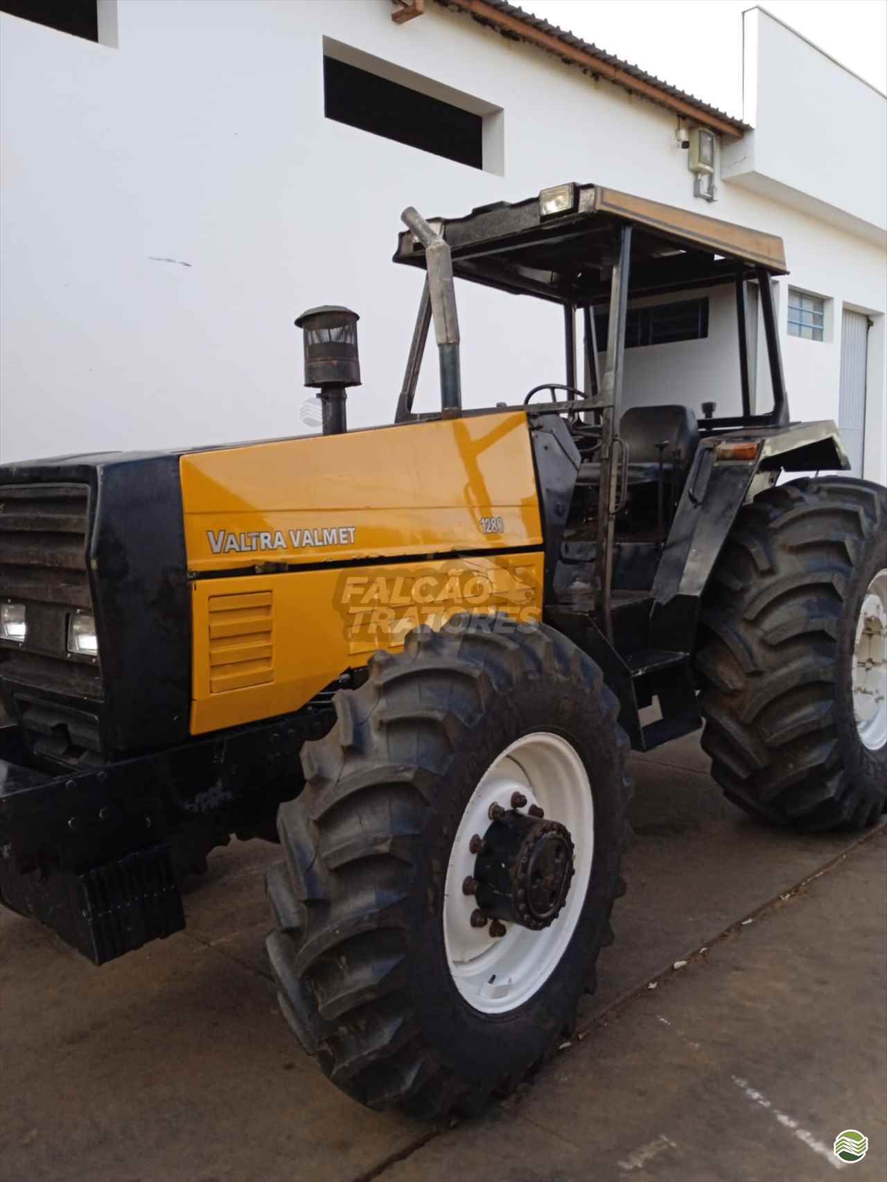 TRATOR VALMET VALMET 1280 Tração 4x4 Falcão Tratores - Jacto - Landini NOVA ANDRADINA MATO GROSSO DO SUL MS
