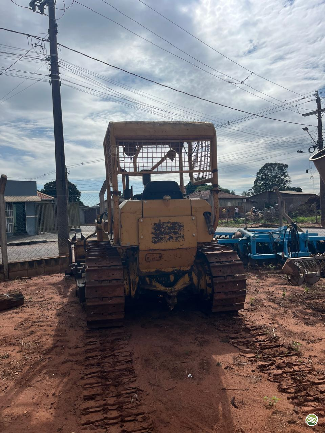 TRATOR ESTEIRA FIATALLIS AD7B Falcão Tratores - Jacto - Landini NOVA ANDRADINA MATO GROSSO DO SUL MS