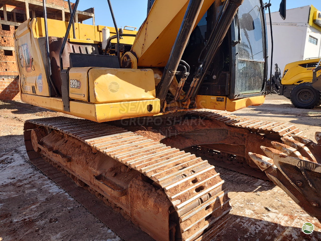 ESCAVADEIRA CATERPILLAR 320 Seminovos Grupo Shark MARINGA PARANÁ PR