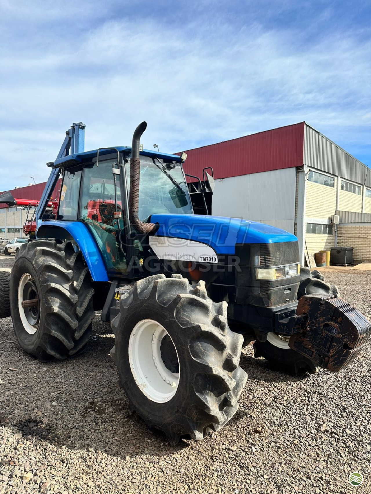 TRATOR NEW HOLLAND NEW TM 7010 Tração 4x4 Agroser - Case URUGUAIANA RIO GRANDE DO SUL RS