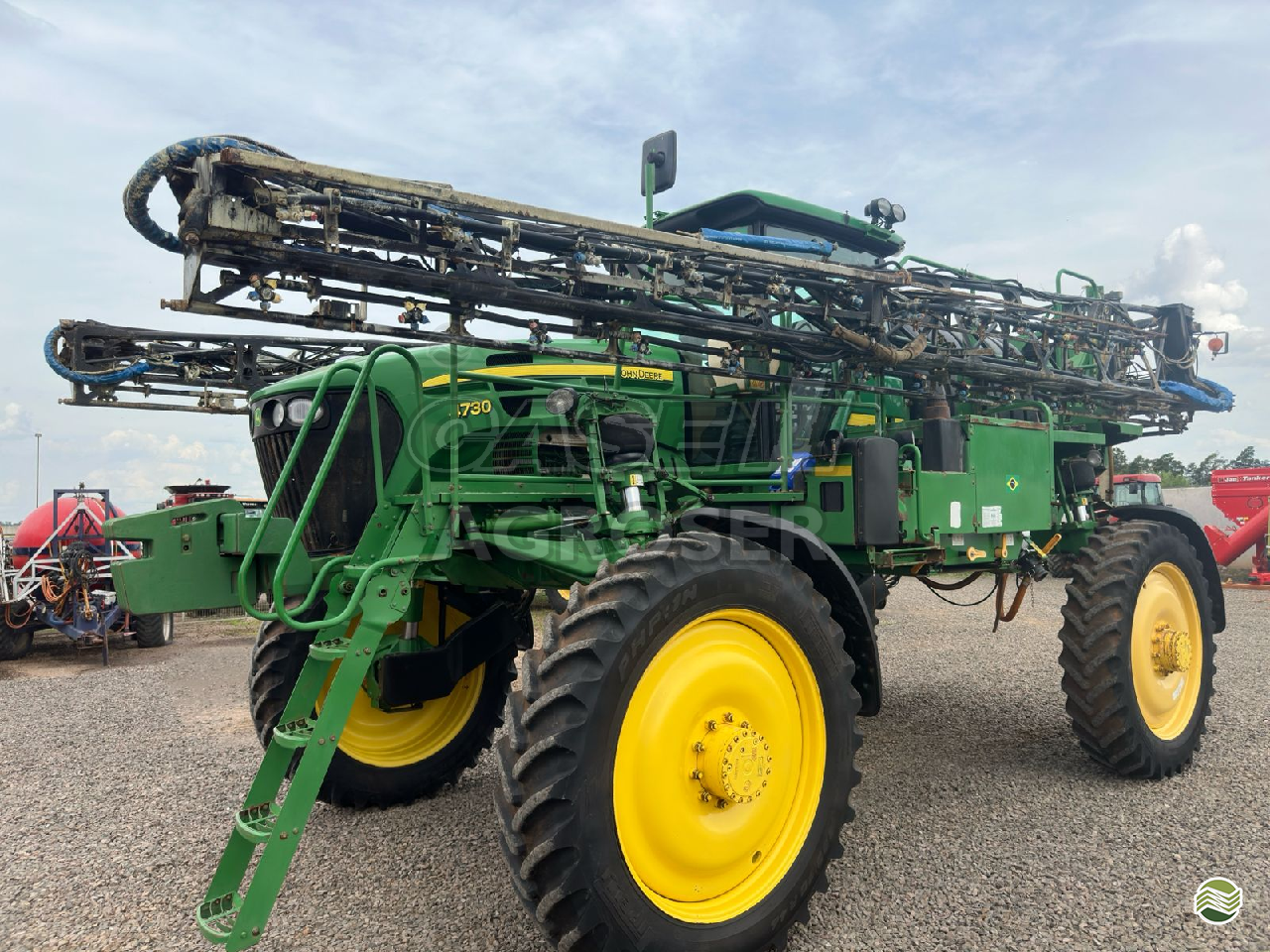 PULVERIZADOR JOHN DEERE JOHN DEERE 4730 Tração 4x4 Agroser - Case URUGUAIANA RIO GRANDE DO SUL RS