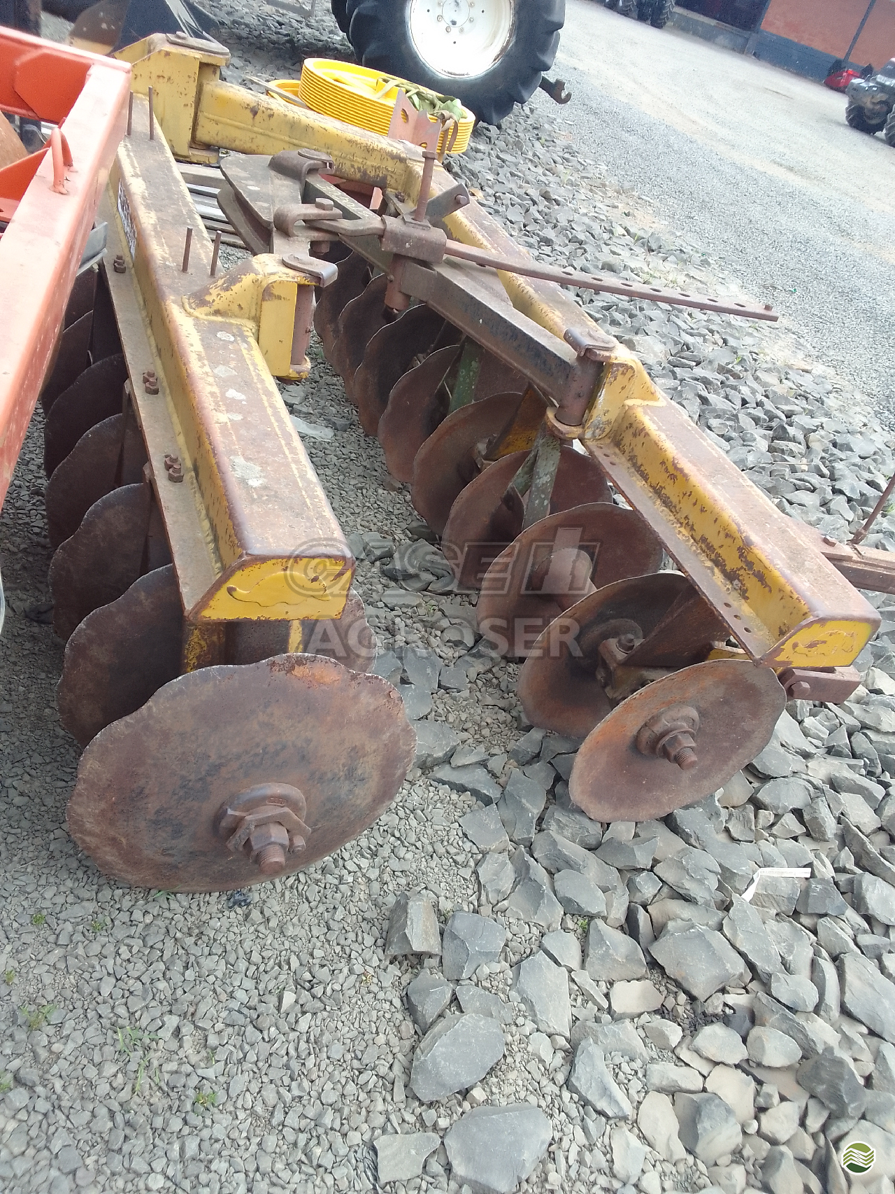 IMPLEMENTOS AGRICOLAS GRADE ARADORA ARADORA 24 DISCOS Agroser - Case URUGUAIANA RIO GRANDE DO SUL RS