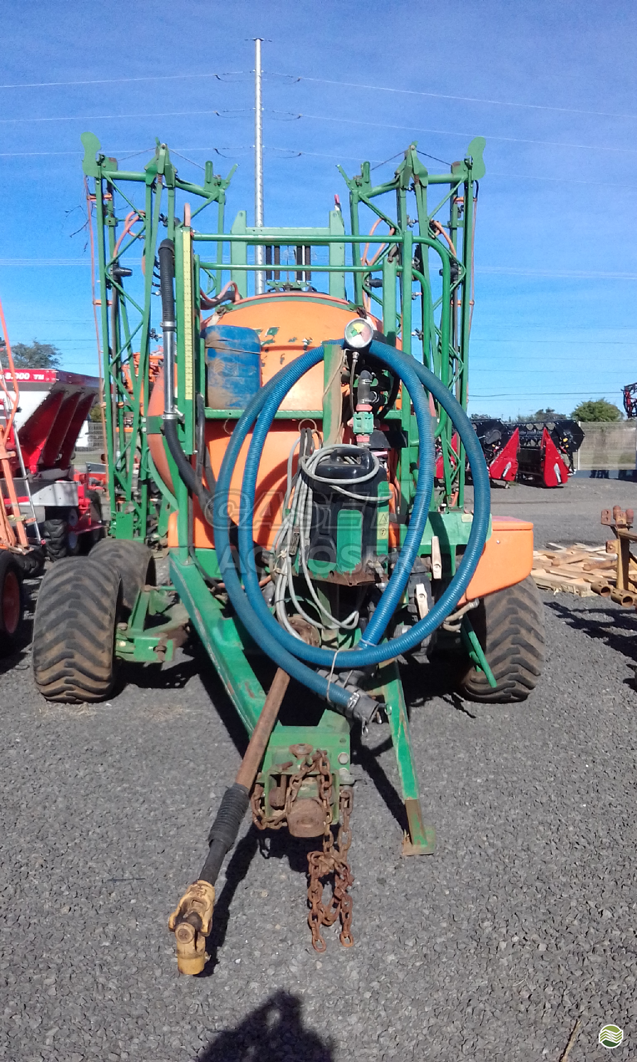 PULVERIZADOR STARA FÊNIX 2000 Arrasto Agroser - Case URUGUAIANA RIO GRANDE DO SUL RS